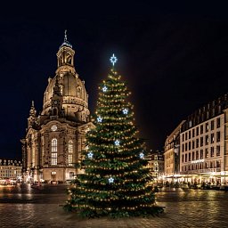 LED světelná sada na stromy vysoké 15-17m, teplá bílá s ledově bílými dekory EFD11 Obrázek pro produkt LED světelná sada na stromy vysoké 15-17m, teplá bílá s ledově bílými dekory EFD11