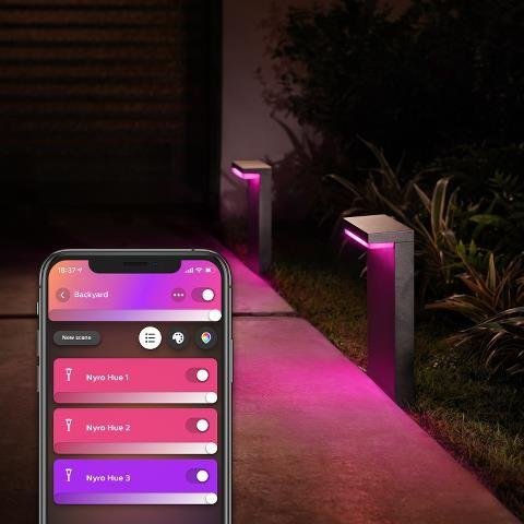 Philips Hue 17455/30/P7 (obrázek 6)