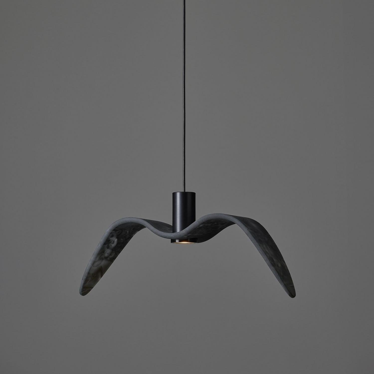 Levně BRO PC01113_004 Night Birds Exterior, závěsné svítidlo, 6,5W LED, šedé kouřové sklo BROKISGLASS mat / černý elox / černá kabel, délka 61cm, IP54 - BROKIS A