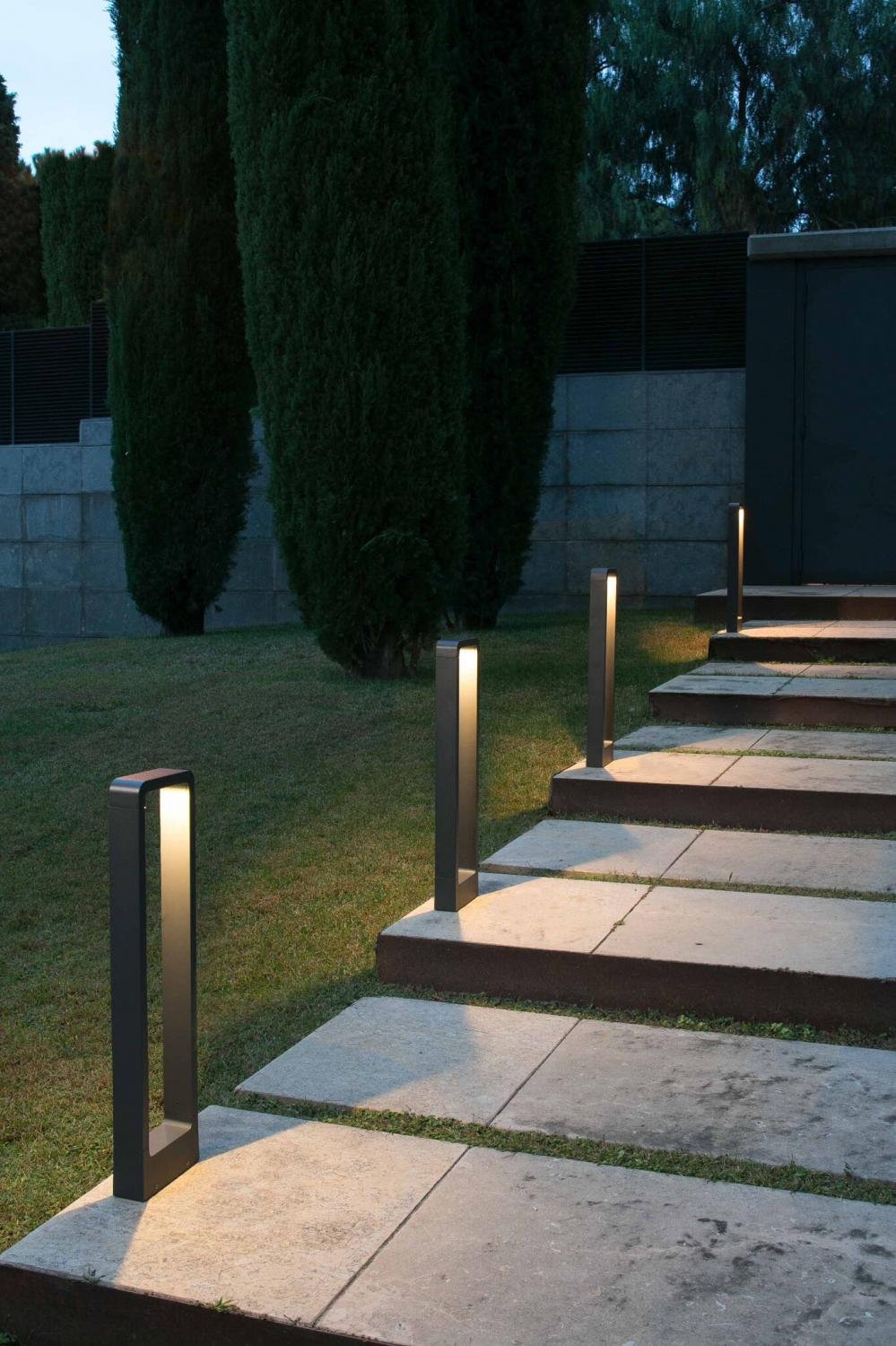 FARO 75520 DAS 650 sloupková lampa, tmavě šedá - FARO (obrázek 2)