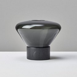 Obrázek pro produkt (pouze balení 8ks) Svícen MUFFINS Candleholder sklo šedá kouřová transparent + noha dub evropský černě mořený - BROKIS A