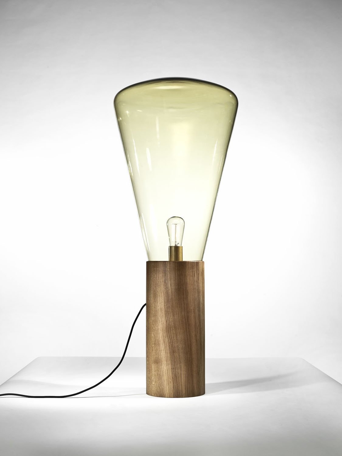 BRO PC00853_010 Stojací lampa MUFFINS E27 101cm hnědá kouřová / americký ořech voskovaný / kabel černý - BROKIS C