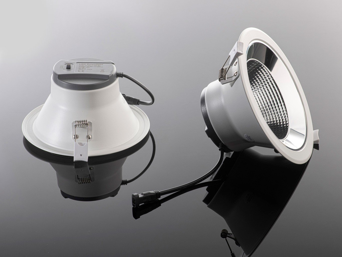 LED2 2236351D LED2 Zápustné venkovní svítidlo ALFA II 24 DALI/PUSH DIM 25W 3CCT 3000K/3500K/4000K UGR bílá - LED2 Lighting (obrázek 7)