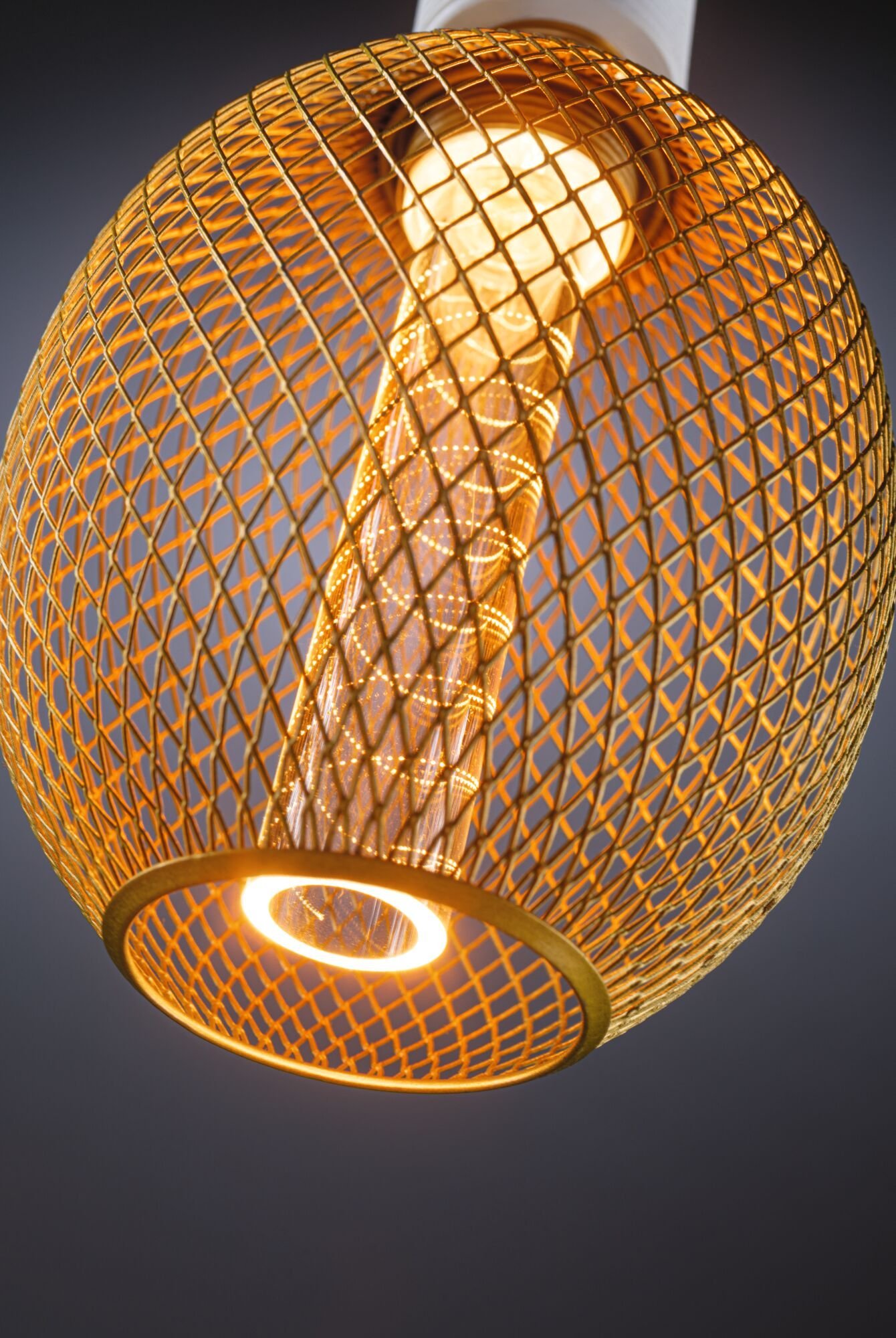 P 29089 Metallic Glow Standard 230V LED Globe E27 Spiral 4,2W 1800K mosaz - PAULMANN (obrázek 3)