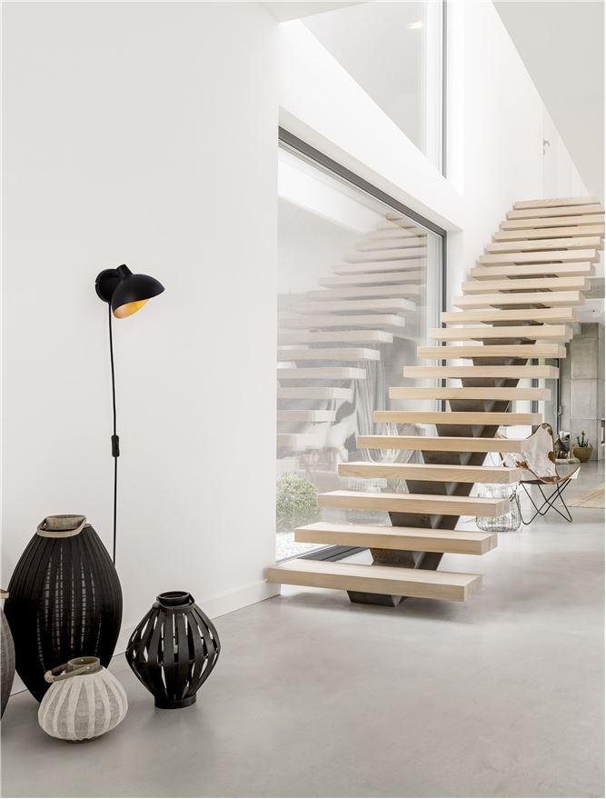 NV 9555806 Nástěnné svítidlo GEETI matná černá a zlatý kov E14 1x5W 230V IP20 bez žárovky - NOVA LUCE