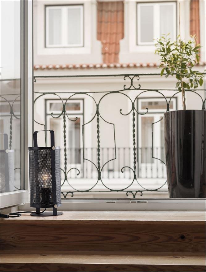 Levně NV 9620131 Stolní lampa IAN matný černý kov E27 1x12W 230V bez žárovky IP20 - NOVA LUCE