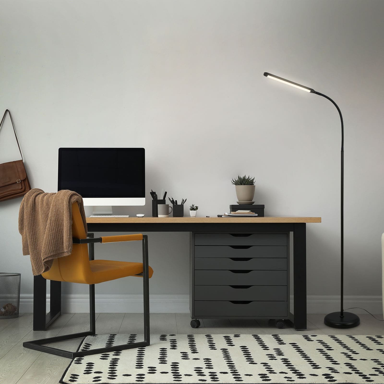 BRILO 1472015 LED stojací svítidlo, 126,5 cm, LED modul, 6W, 600lm, černá - BRILO (obrázek 6)