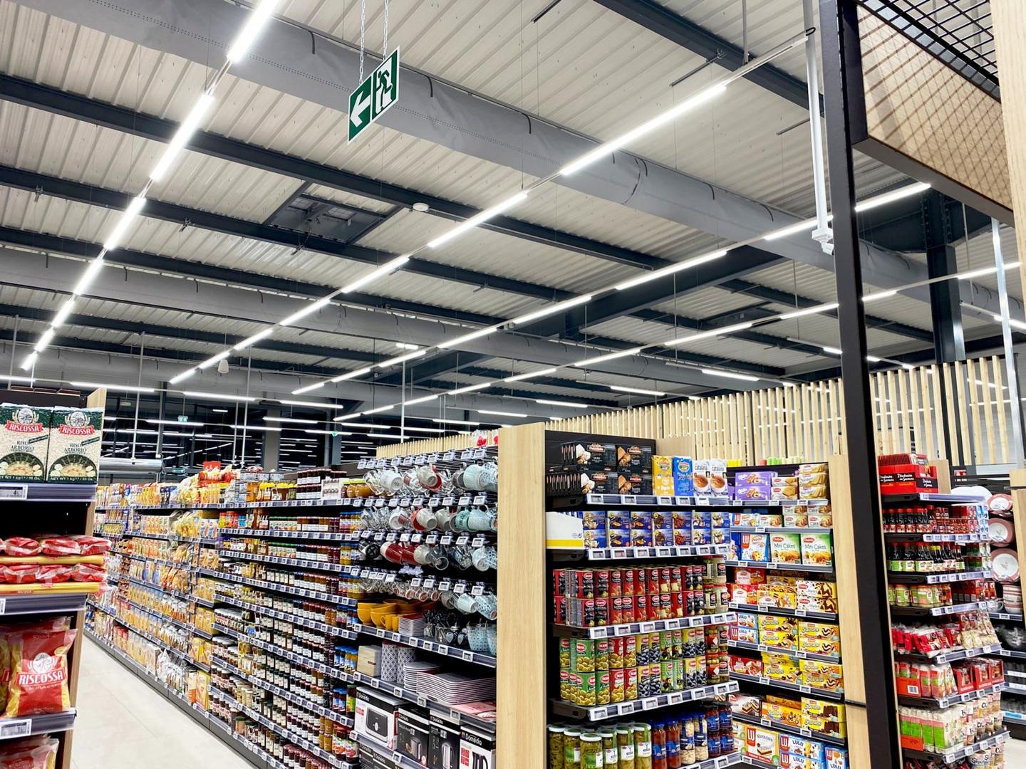Obrázek produktu Deko-Light 3-fázové svítidlo, lineární 60, 18 W, 4000 K, 220-240V bílá RAL 9016 687 mm - LIGHT IMPRESSIONS 4 Obrázek produktu Deko-Light 3-fázové svítidlo, lineární 60, 18 W, 4000 K, 220-240V bílá RAL 9016 687 mm - LIGHT IMPRESSIONS 4