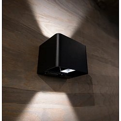 Obrázek pro produkt Nástěnné svítidlo SLC Shadow 2x5W 3CCT TED IP65/54 + 2x zásuvka Schuko - TLG