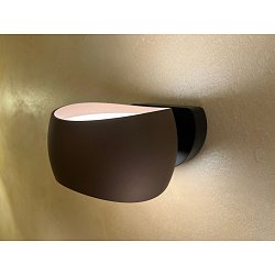 Obrázek pro produkt VÝPRODEJ VZORKU - Hlava pro nástěnné svítidlo CURVED hnědá Tunable white 2200-5000K Casambi 1600lm 22W - OLIGO