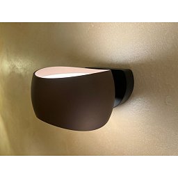 Obrázek pro produkt VÝPRODEJ VZORKU - Hlava pro nástěnné svítidlo CURVED hnědá Tunable white 2200-5000K Casambi 1600lm 22W - OLIGO