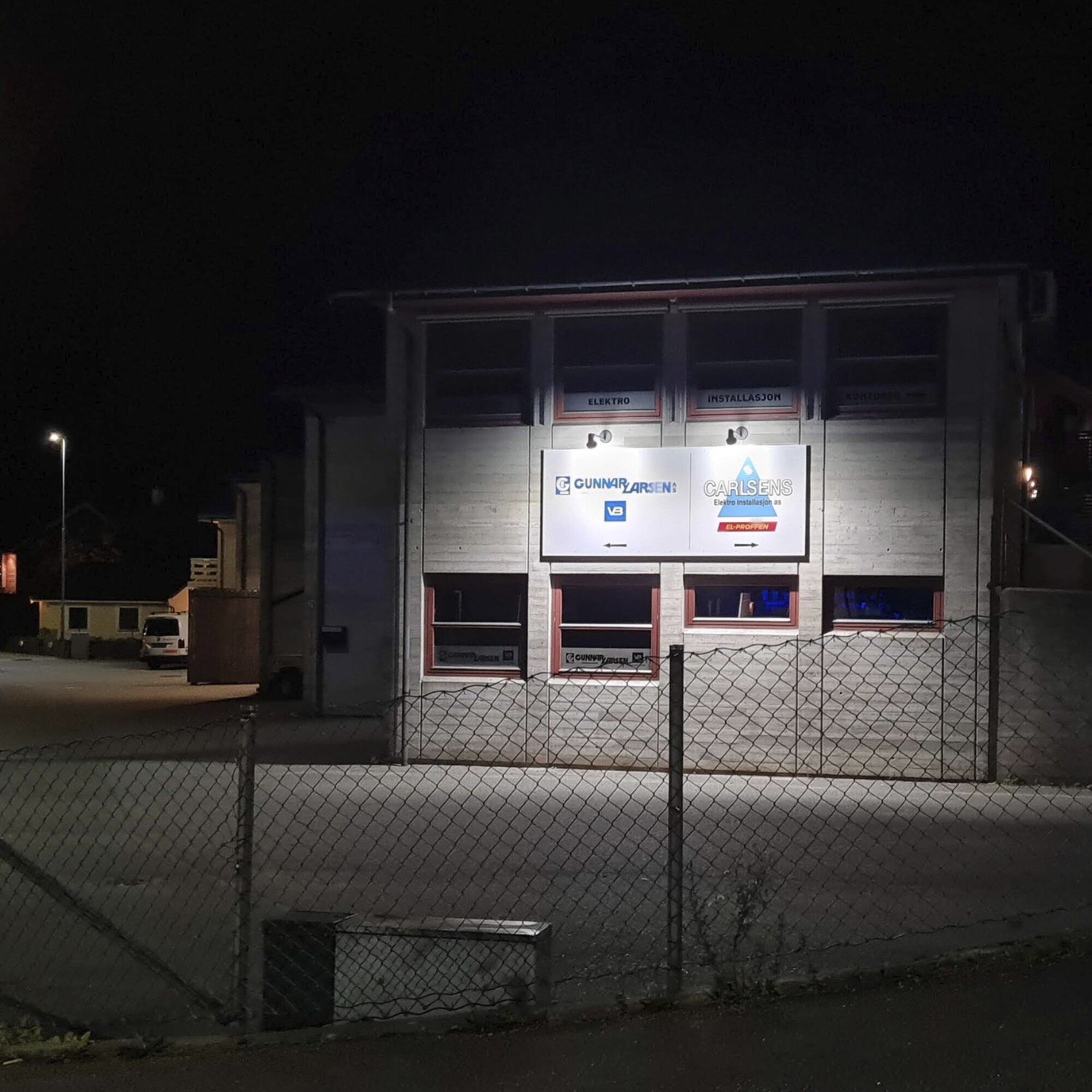 SLC SLC8810 Bodové svítidlo Signspot pr.129 1916lm 4000K Ra80 IP66 - TLG (obrázek 6)
