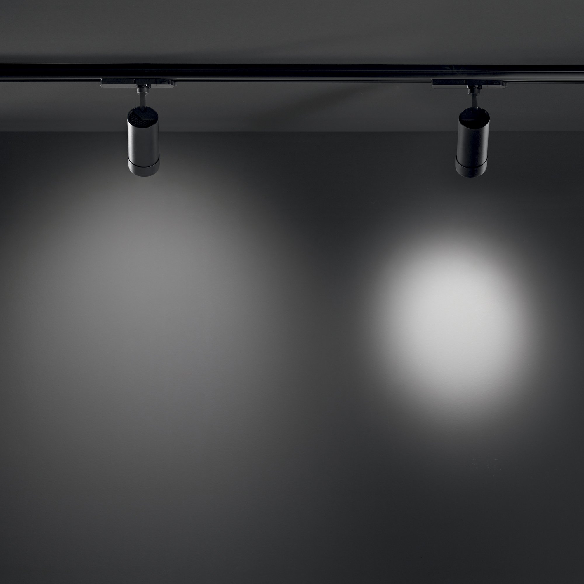 FAN LED-EXPLORER-NER Třífázový lištový LED reflektor EXPLORER černý 3W 3000-4000 K 71x167 mm - FANEUROPE (obrázek 4)
