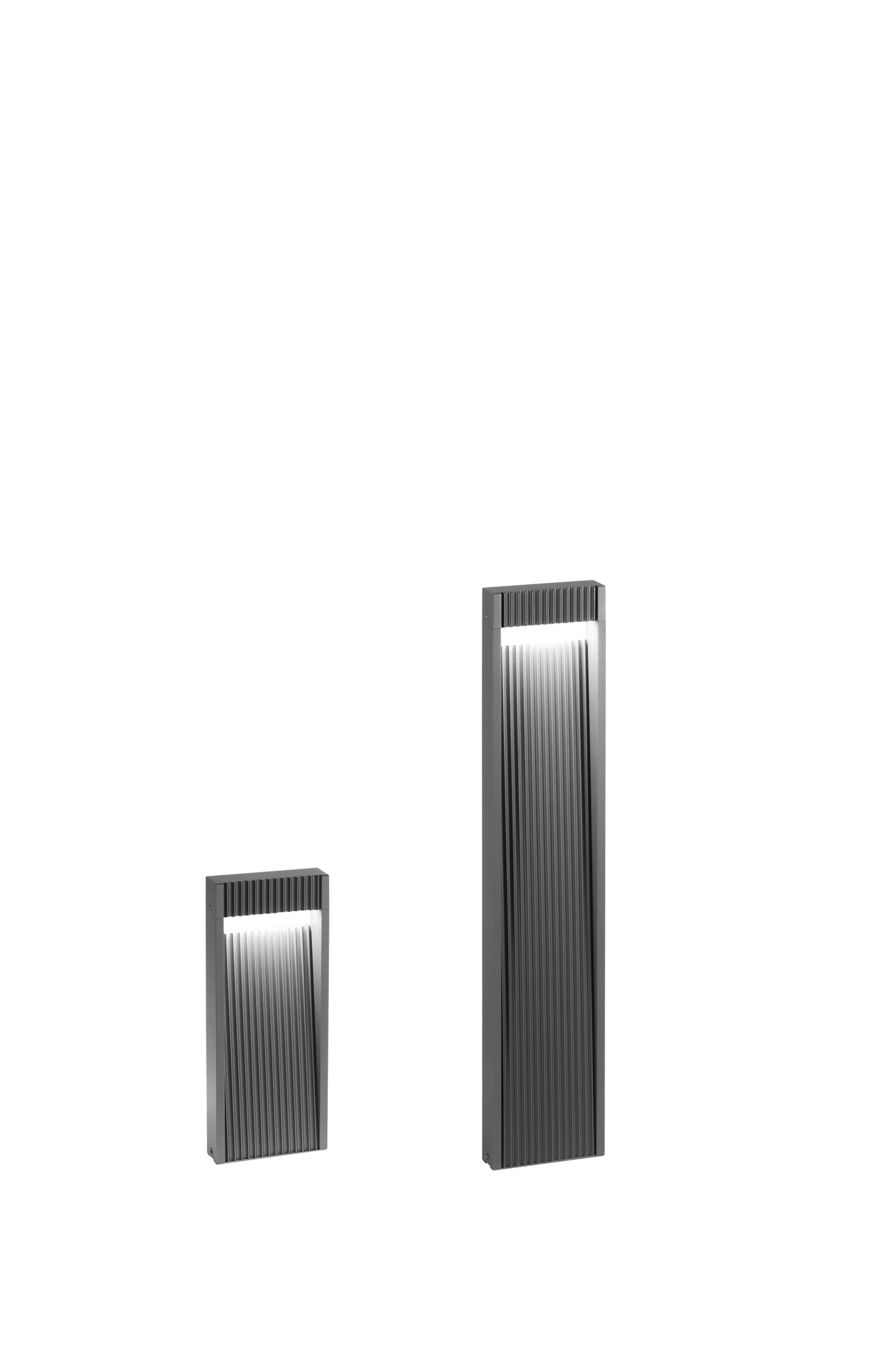 Obrázek produktu Sloupek Lumina (antracit) 11 W, 1400 lm, 3000 K, IP65, 16,4 x 4,7 x 40 cm - FANEUROPE 2 Obrázek produktu Sloupek Lumina (antracit) 11 W, 1400 lm, 3000 K, IP65, 16,4 x 4,7 x 40 cm - FANEUROPE 2