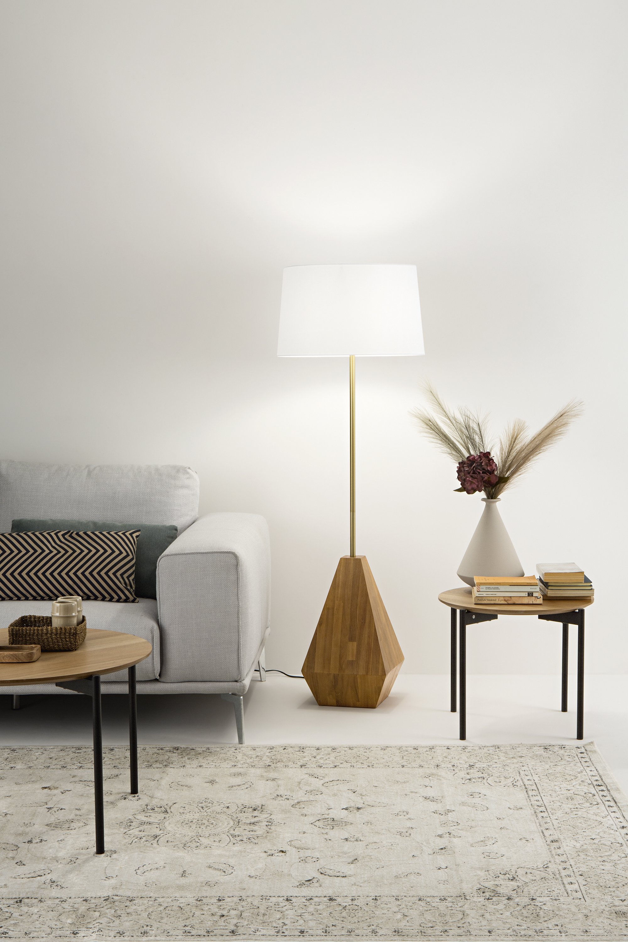 Obrázek produktu Stojací lampa Munari pr. 50 x 150 cm - FANEUROPE 3 Obrázek produktu Stojací lampa Munari pr. 50 x 150 cm - FANEUROPE 3
