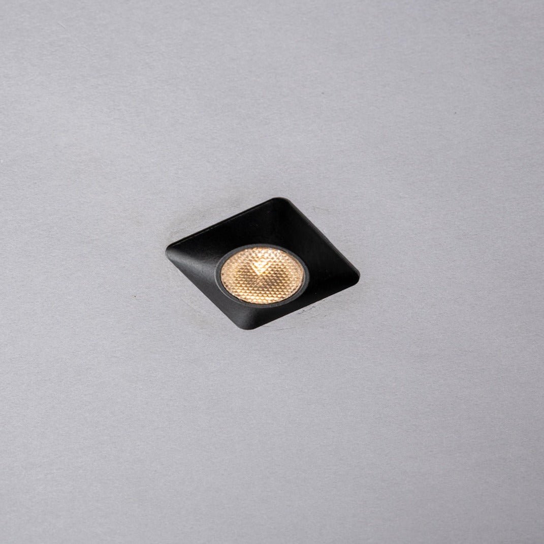 FAN INC-ASSO-Q30M-NER Podhledové zápustné svítidlo Asso, černé, hliník, 1 x 1 W, 100 lm, 4000 K, 3,2 x 3,2 x 2,2 cm - FANEUROPE
