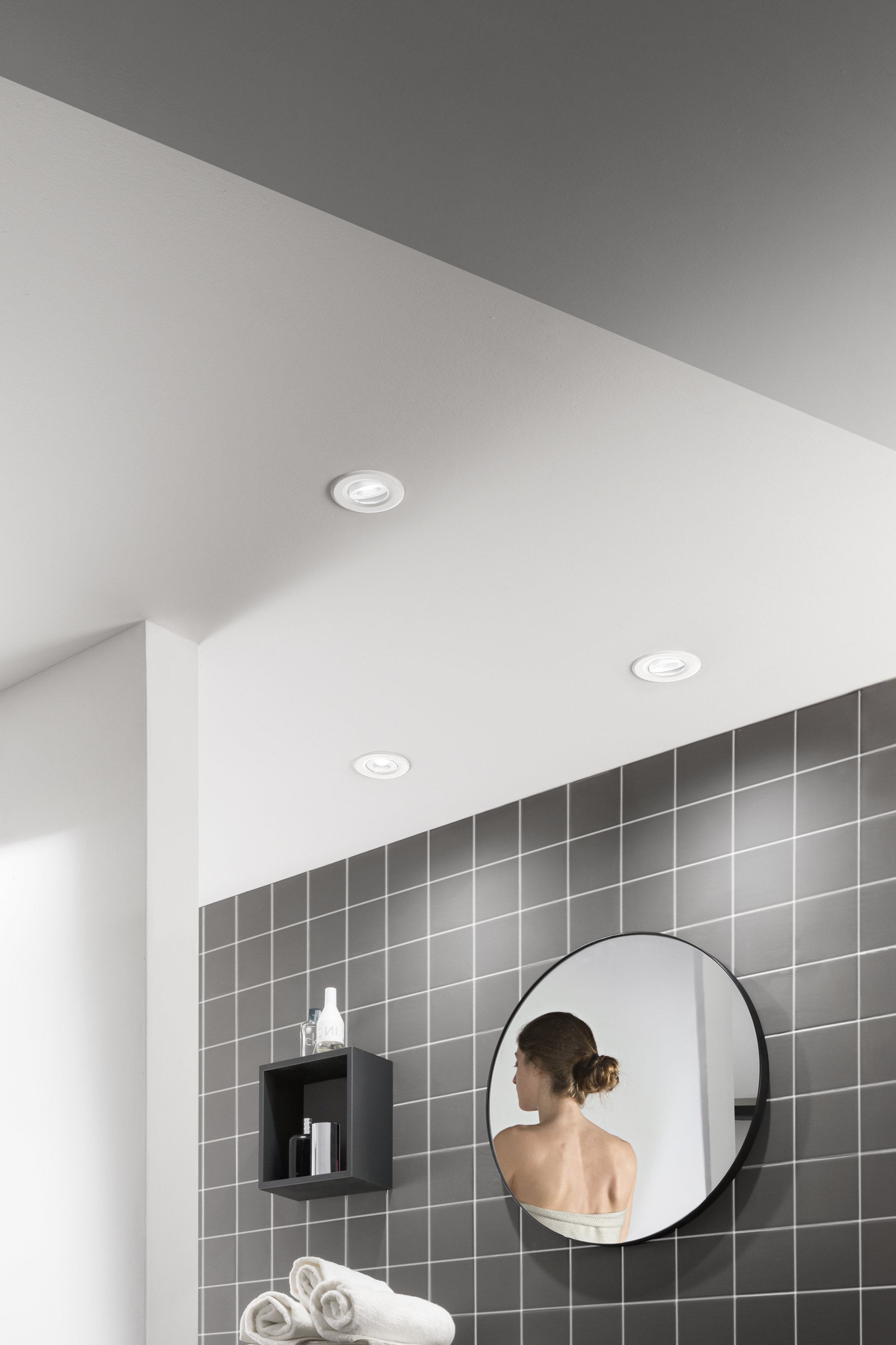 Obrázek produktu Vestavné svítidlo BBC (bílé kovové) stmívatelné, CCT 2700/3000/4000/6500 K, IP65, pr. 86 x 45 mm (výřez pr. 70 mm) - FANEUROPE 3 Obrázek produktu Vestavné svítidlo BBC (bílé kovové) stmívatelné, CCT 2700/3000/4000/6500 K, IP65, pr. 86 x 45 mm (výřez pr. 70 mm) - FANEUROPE 3