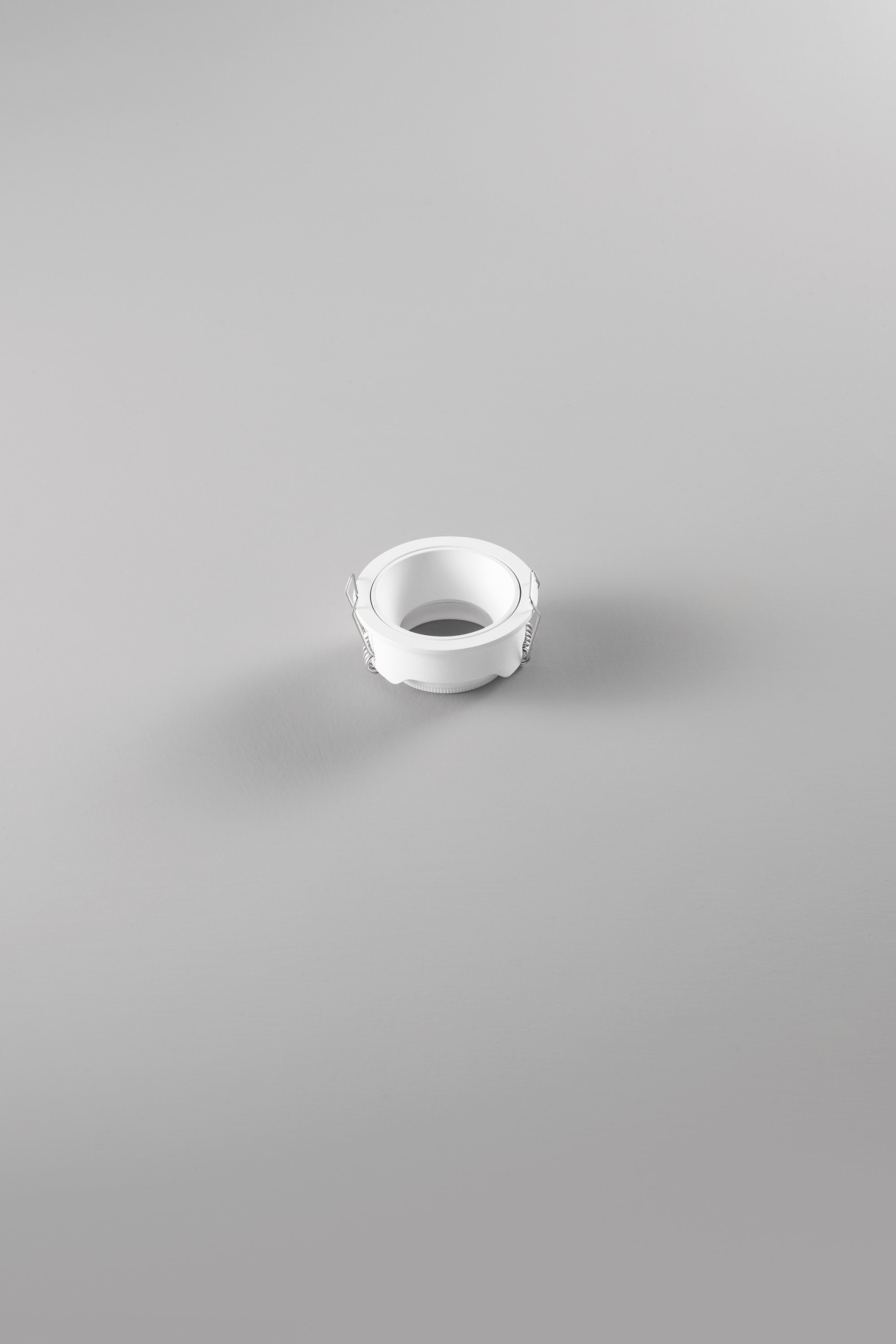 Obrázek produktu Vestavné svítidlo Eleven (bílé, kulaté, hliník) IP20, pr. 82 x 96 mm - FANEUROPE 2 Obrázek produktu Vestavné svítidlo Eleven (bílé, kulaté, hliník) IP20, pr. 82 x 96 mm - FANEUROPE 2