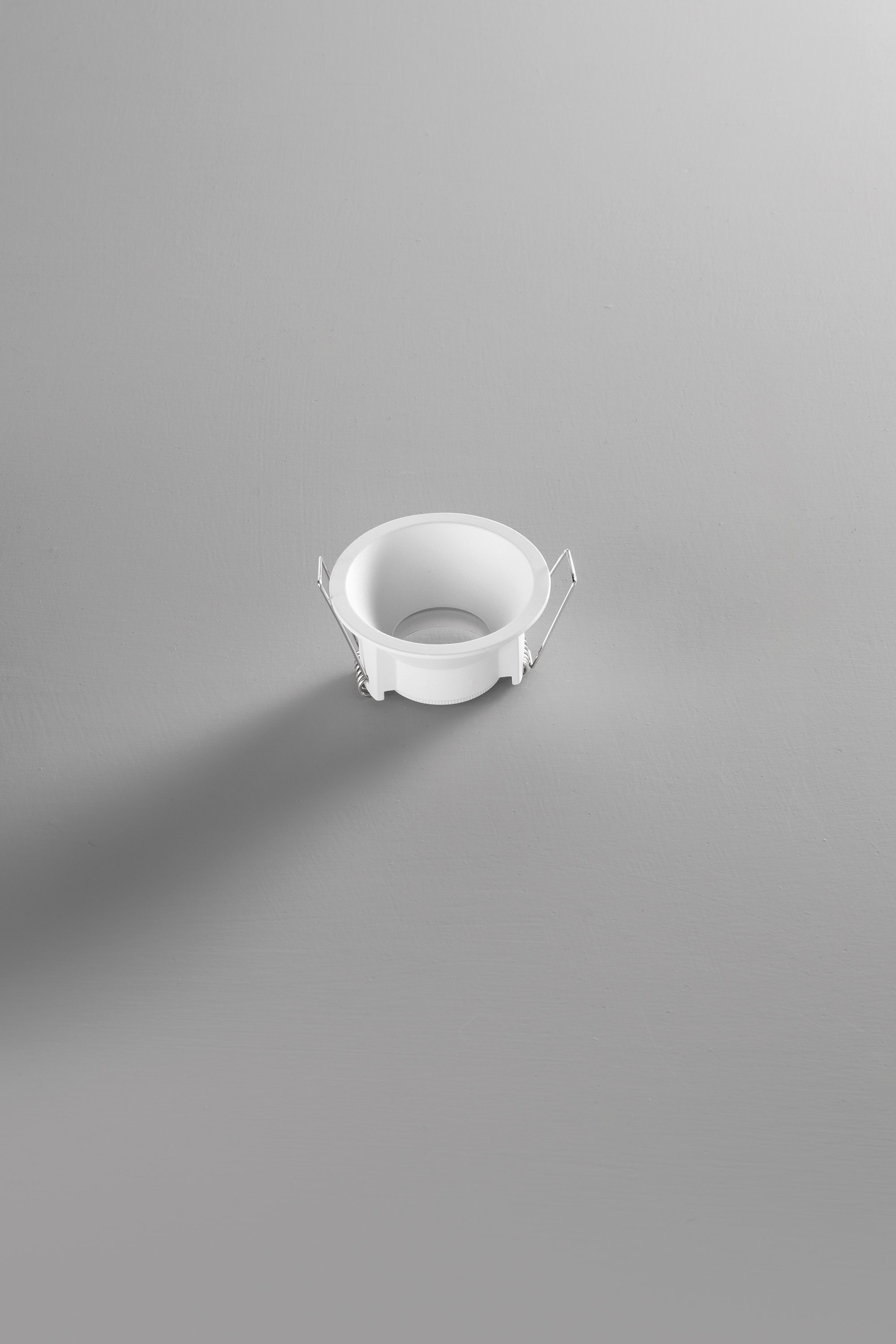 Obrázek produktu Vestavné svítidlo Obon (kulaté, hliník, bílá) IP65, pr. 66 x 35 mm - FANEUROPE 2 Obrázek produktu Vestavné svítidlo Obon (kulaté, hliník, bílá) IP65, pr. 66 x 35 mm - FANEUROPE 2