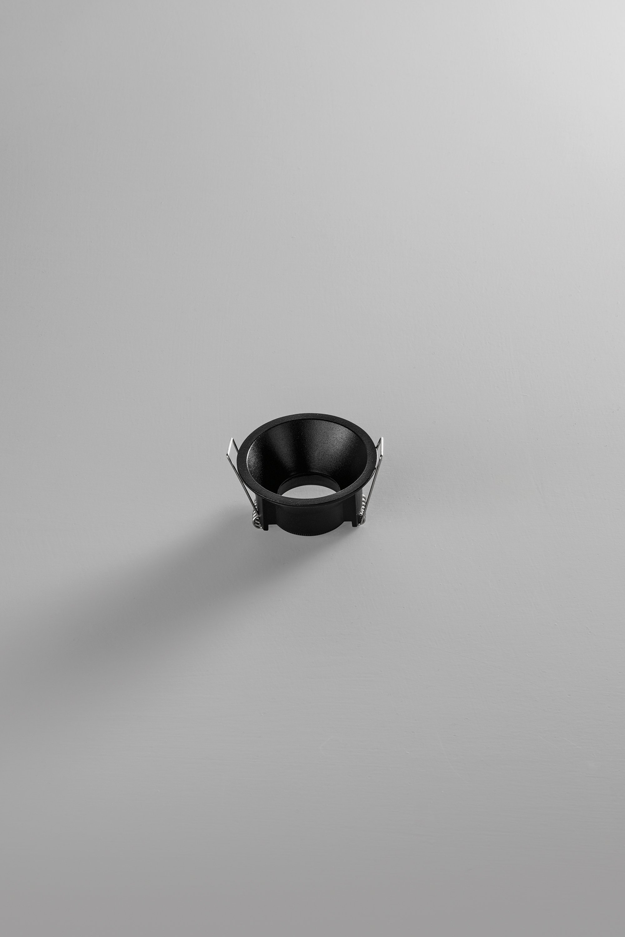 Obrázek produktu Vestavné svítidlo Obon (kulaté, hliník, černá) IP65, pr. 66 x 35 mm - FANEUROPE 2 Obrázek produktu Vestavné svítidlo Obon (kulaté, hliník, černá) IP65, pr. 66 x 35 mm - FANEUROPE 2