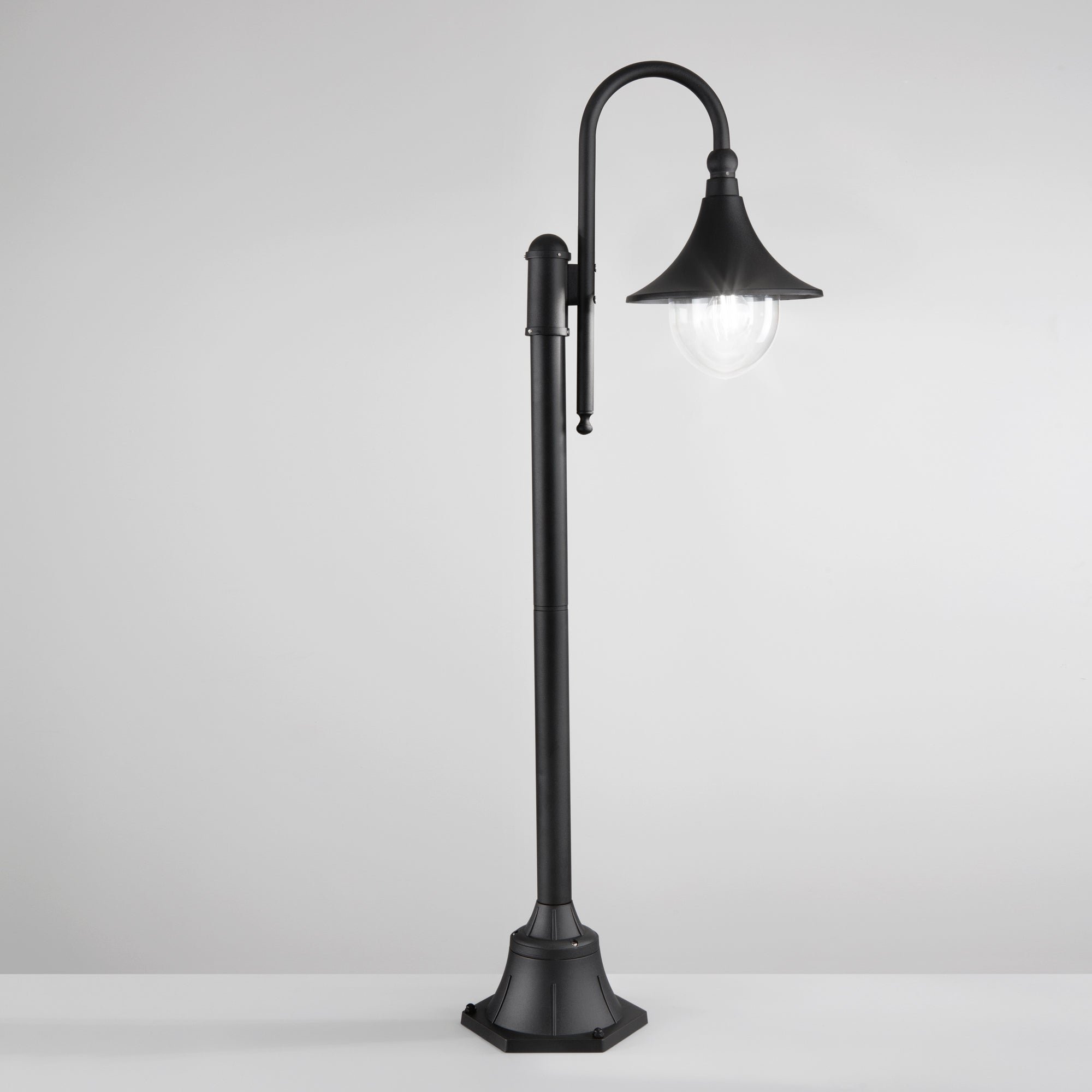 Obrázek produktu Sloupkové svítidlo PALETTO PAVIA černá, 1xE27, IP44, 130 x 51 cm - FANEUROPE 2 Obrázek produktu Sloupkové svítidlo PALETTO PAVIA černá, 1xE27, IP44, 130 x 51 cm - FANEUROPE 2