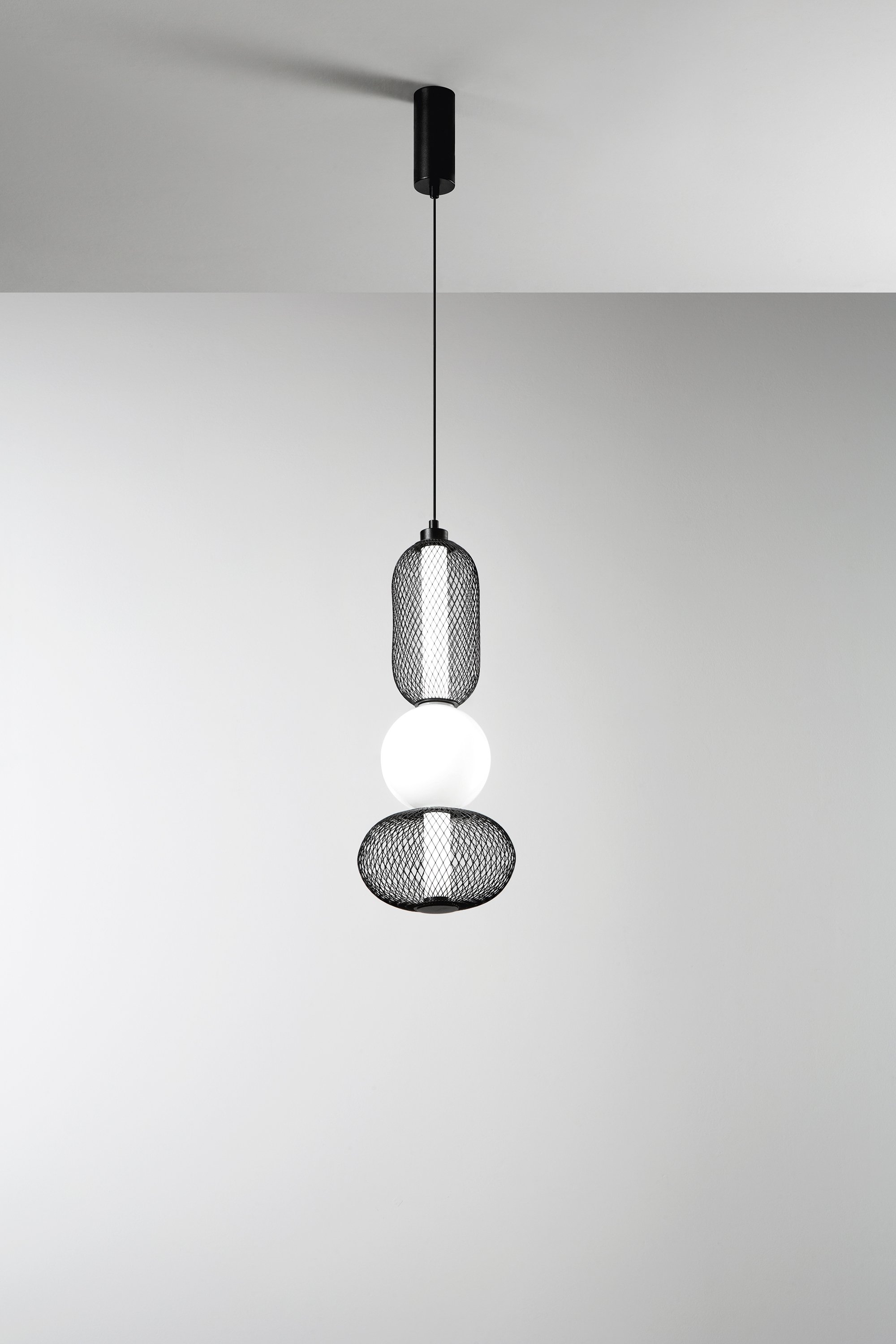 FAN LED-INKAS-S3-NER Závěsné LED svítidlo Inkas černé 21W 2460lm CCT 3000/3500/4000K 22 x 227 cm - FANEUROPE