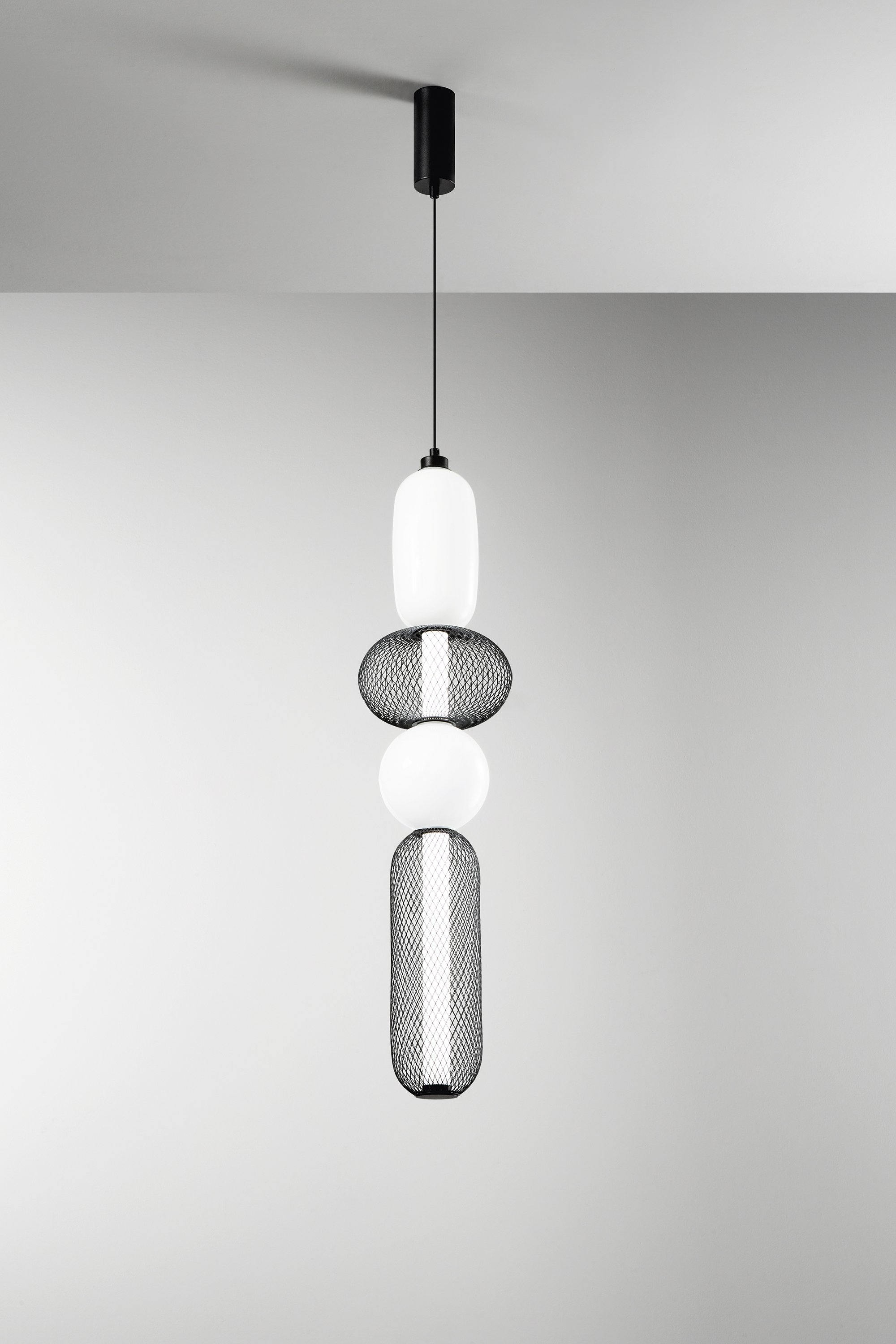 FAN LED-INKAS-S4-NER Závěsné LED svítidlo Inkas černé 31W 3720lm CCT 3000/3500/4000K 22 x 264 cm - FANEUROPE