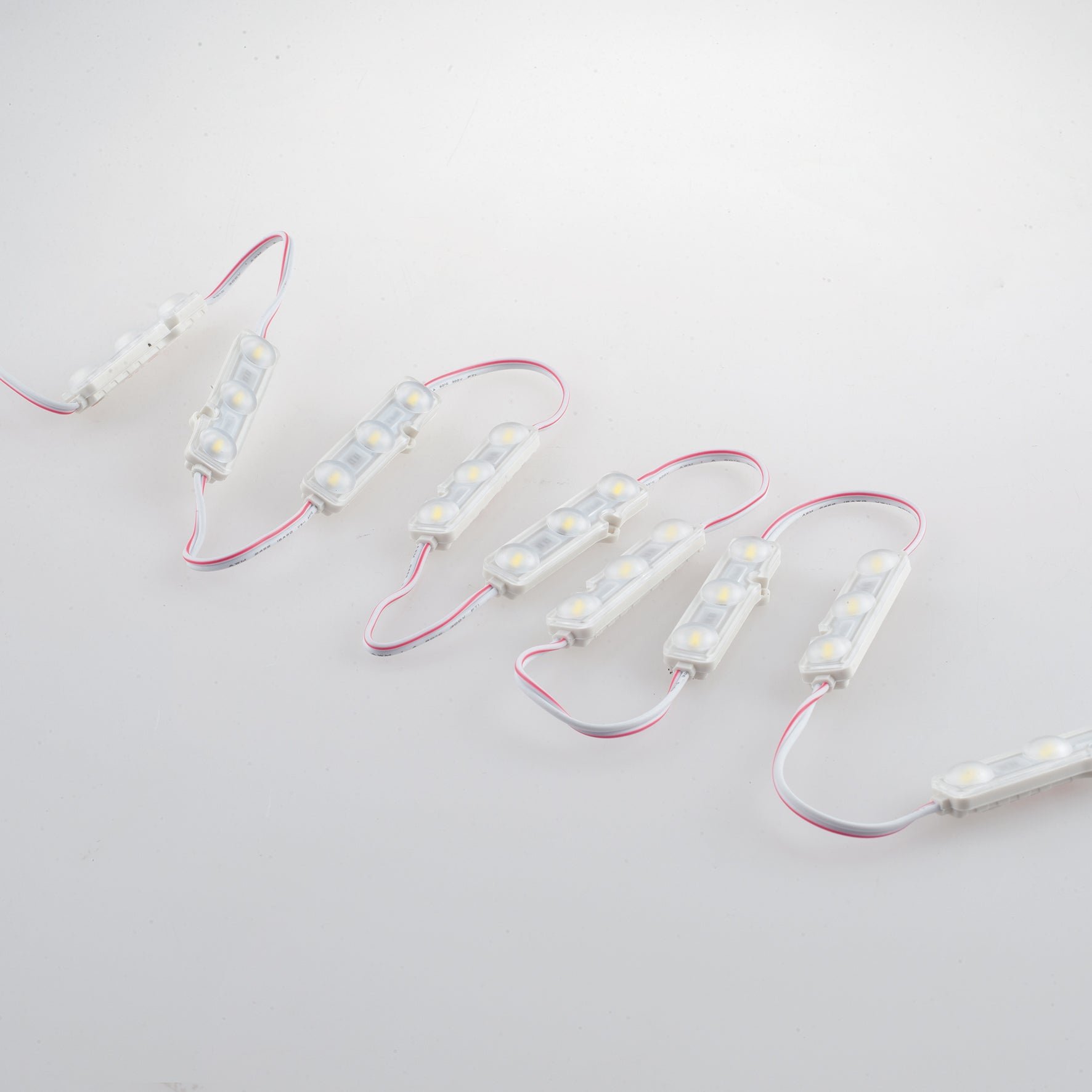 Levně FAN LED-INSIGN-F-LENS Sada 20 LED modulů INSIGN DC12V, polykarbonát, 1,2 W/m, 120 lm/m, 6000 K, IP66 - FANEUROPE