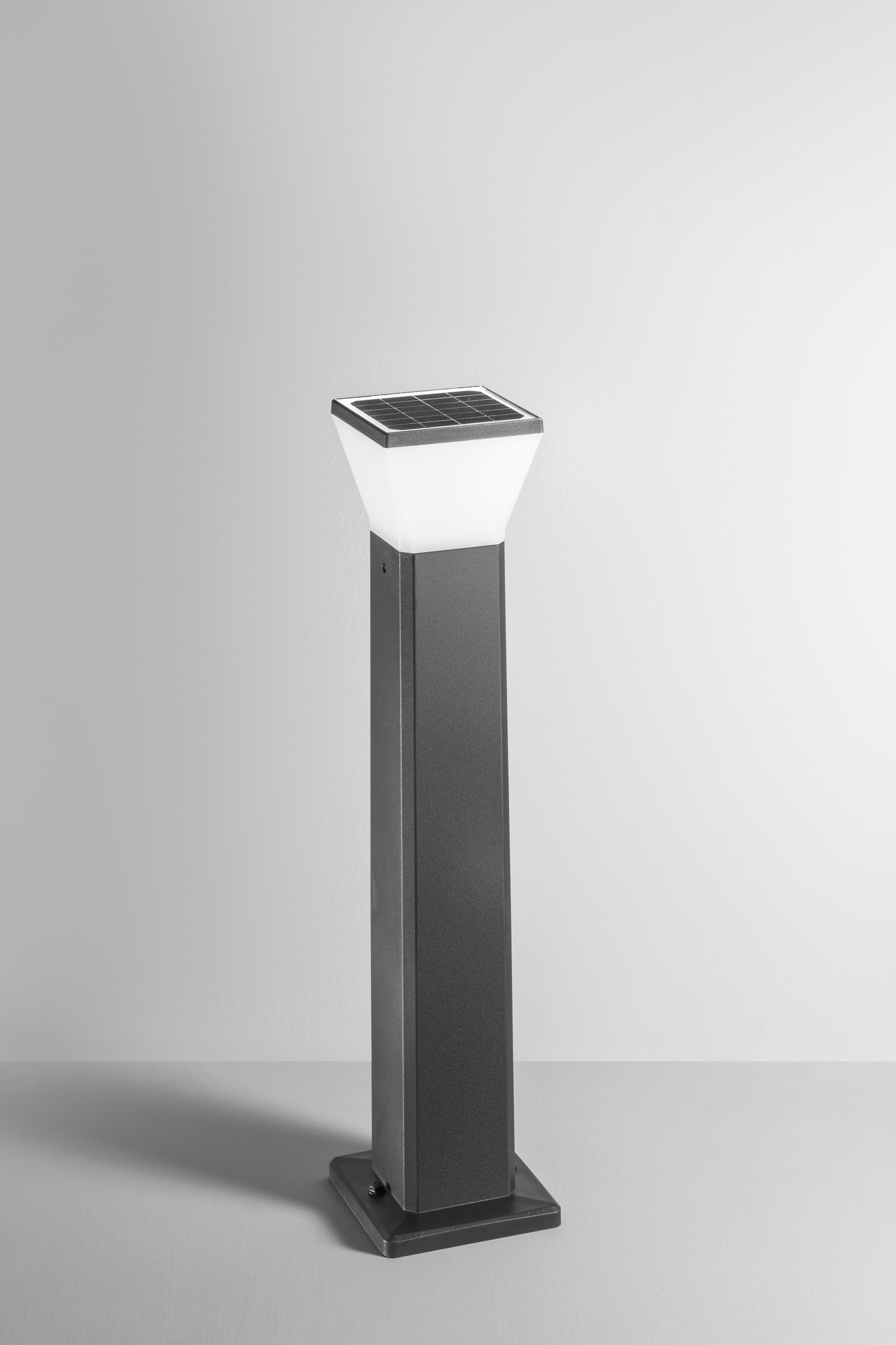 Obrázek produktu Sloupek LED Maeve 2,8 W, 300 lm, CCT 2700 – 6500 K, 14,8 x 56,6 cm - FANEUROPE 2 Obrázek produktu Sloupek LED Maeve 2,8 W, 300 lm, CCT 2700 – 6500 K, 14,8 x 56,6 cm - FANEUROPE 2