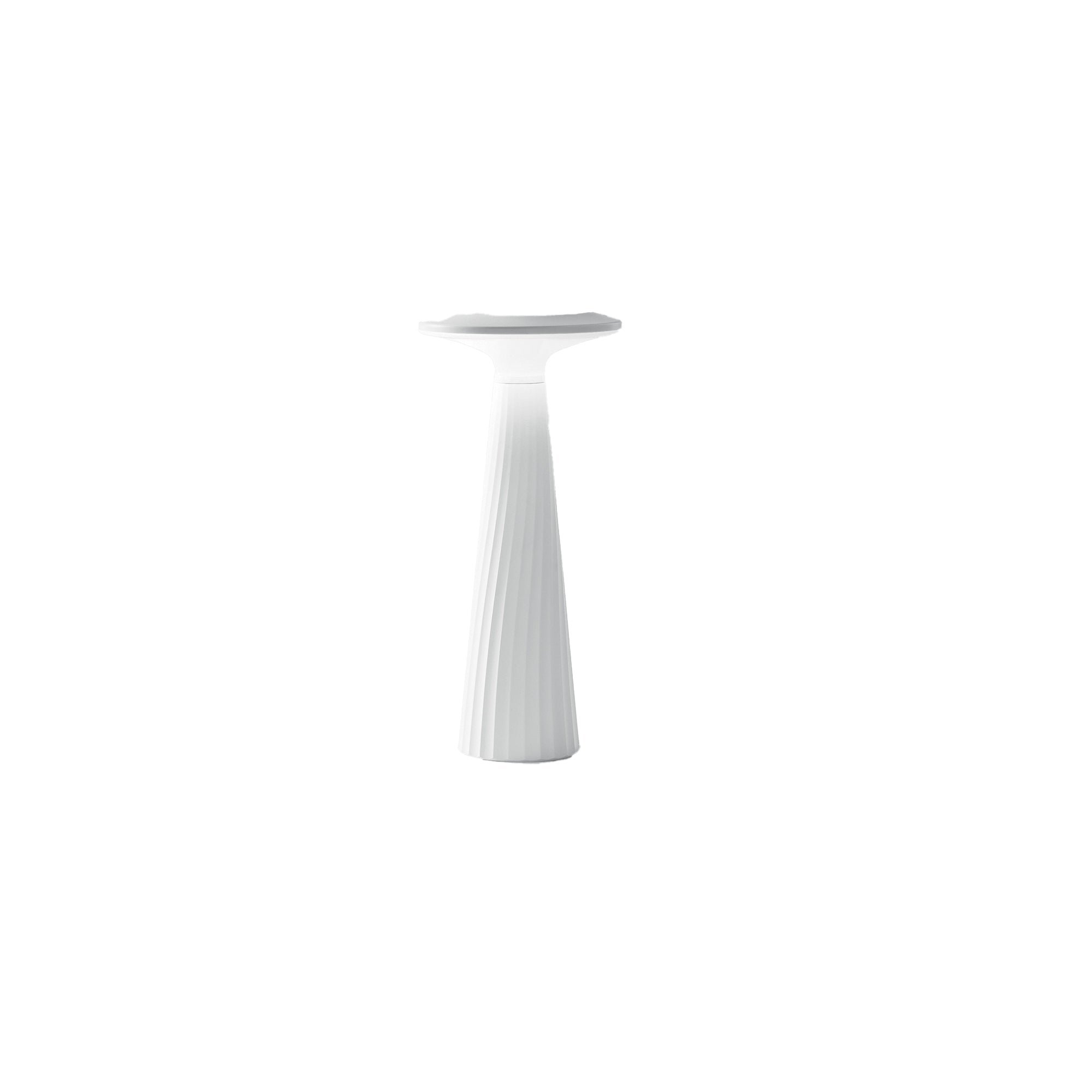 FAN LED-BRIO-BCO Nabíjecí venkovní stolní LED svítidlo BRIO PC bílá, LED 3,5 W, 200 lm, 3000 K, 28,5 x 13 cm, IP44 - FANEUROPE