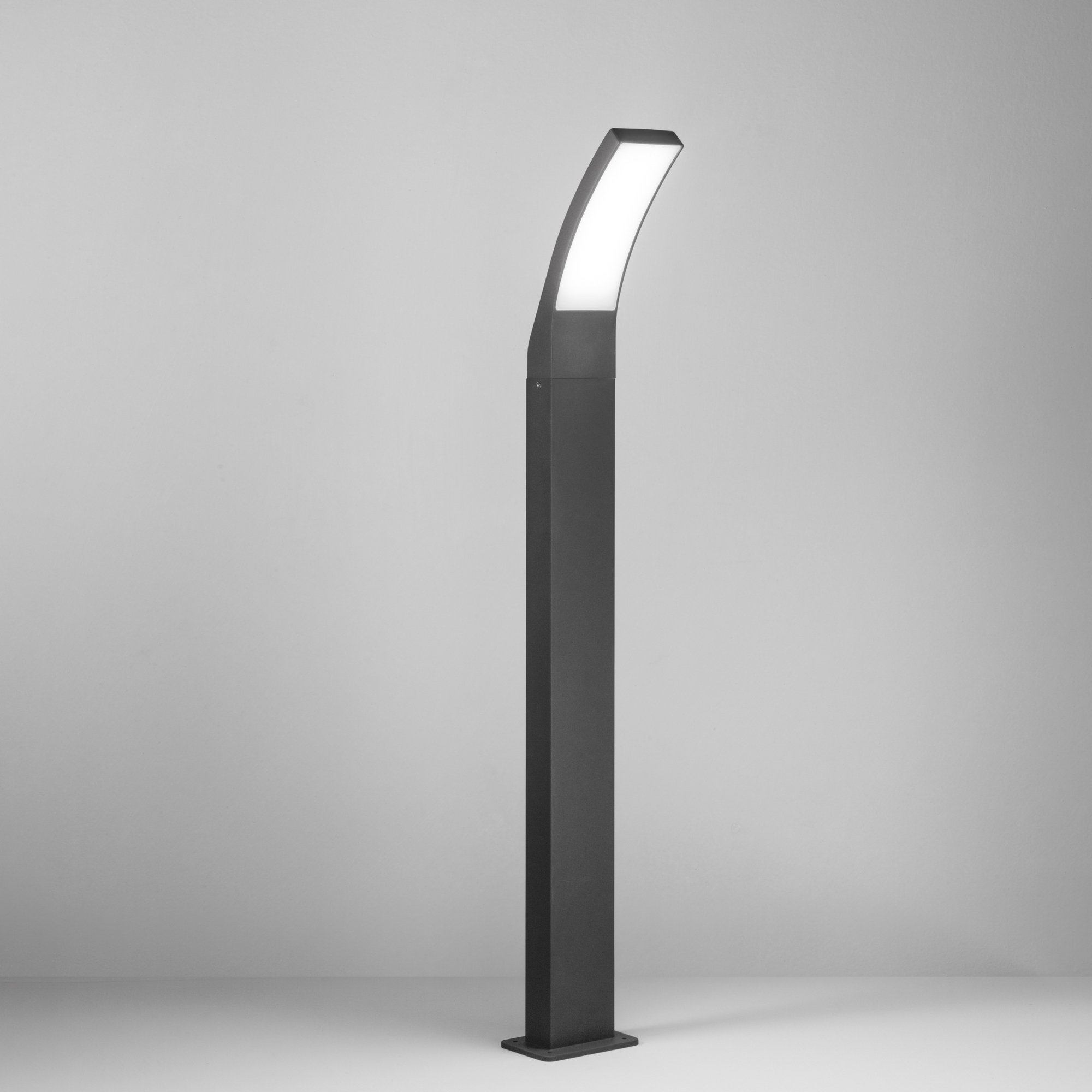 Obrázek produktu Sloupkové svítidlo LED SAIL hliník difuzor antracit IP65 CCT 3000-4000 K 900x120x163 mm - FANEUROPE 2 Obrázek produktu Sloupkové svítidlo LED SAIL hliník difuzor antracit IP65 CCT 3000-4000 K 900x120x163 mm - FANEUROPE 2