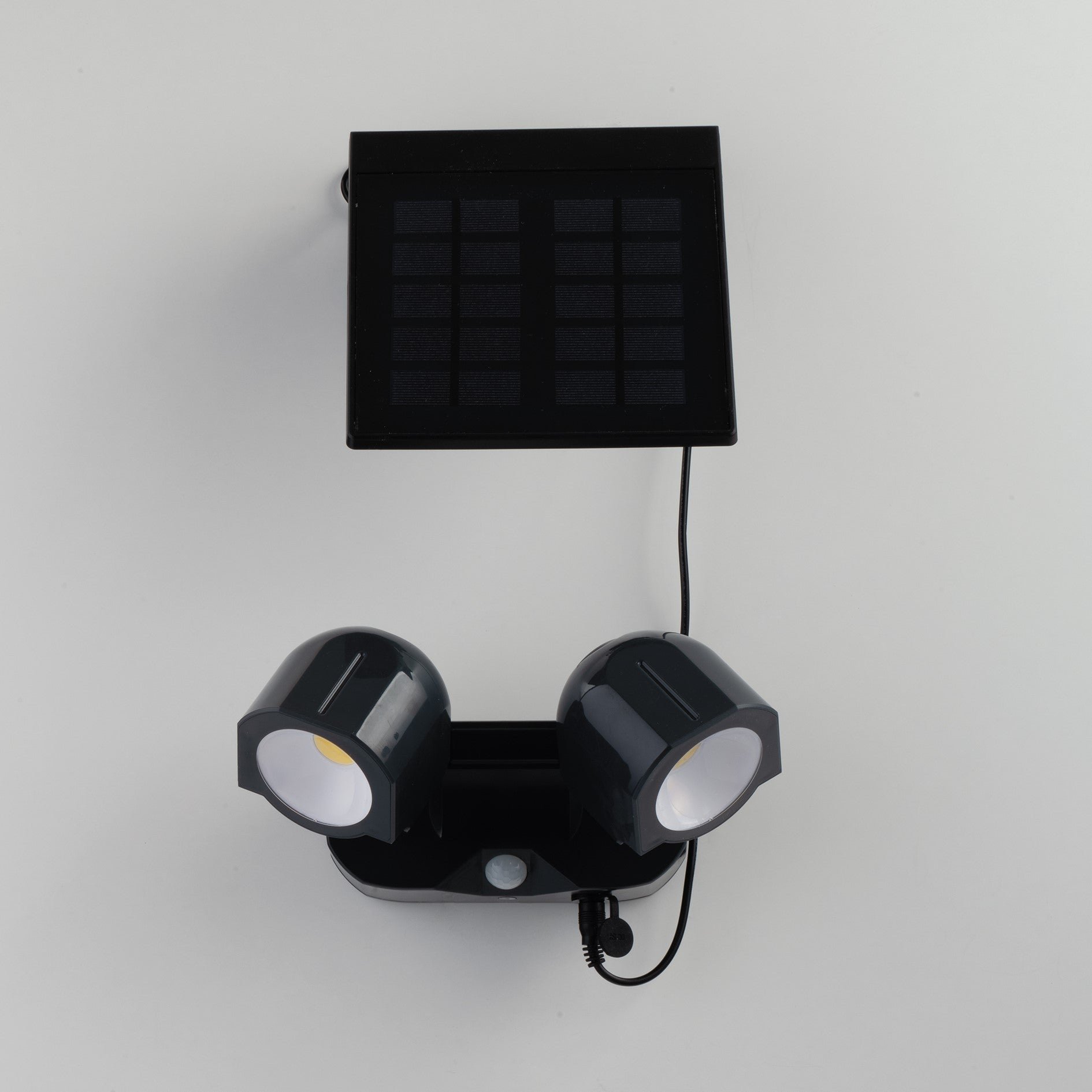 FAN LED-SHIVA-SOLAR Solární reflektor LED SHIVA antracit plast 2x1,5 W 230 lm 4000 K IP54 solar / senzor 10,95x16x7,26 cm - FANEUROPE
