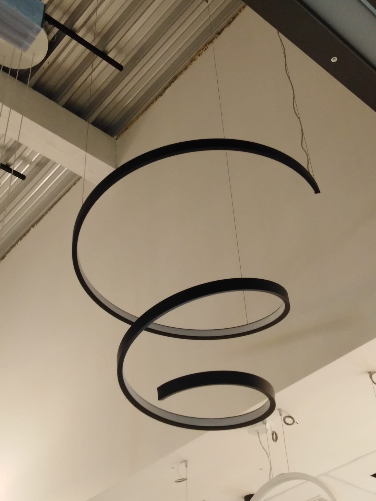 Levně BPM SPIRAL 1.250 MM Závěsné svítidlo SPIRAL 125cm průměr černé - BPM