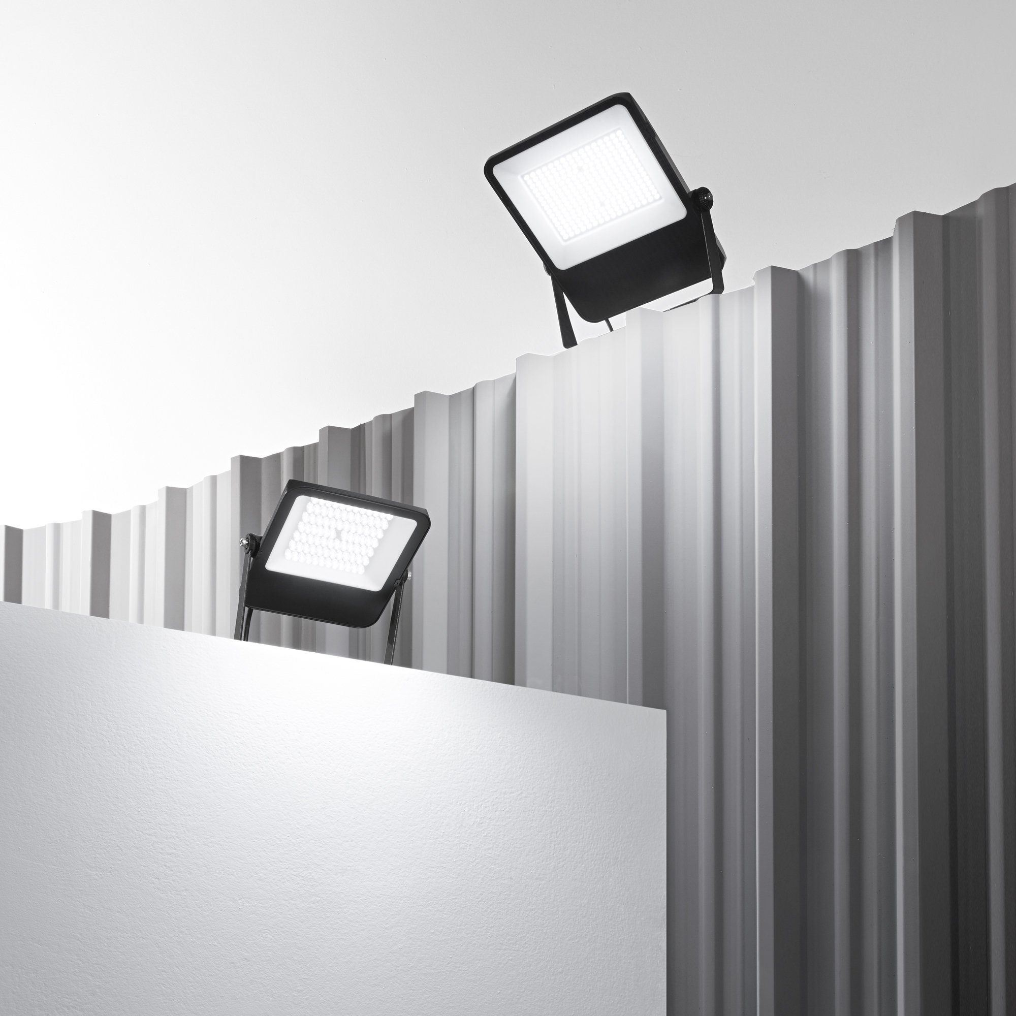 FAN LED-TAURUS-150C LED reflektor Taurus (černý) 150 W, 19500 lm, 3000 K, IP65, 29,7 x 6 x 35,1 cm - FANEUROPE (obrázek 3)
