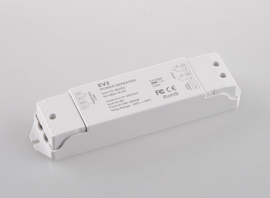 FAN RF-AMPLIFICATORE-5CH Zesilovač DI POTENZA 12-24 V DC 5 A x 5 CH max 25 A 10,7x7,5x2,4 cm - FANEUROPE