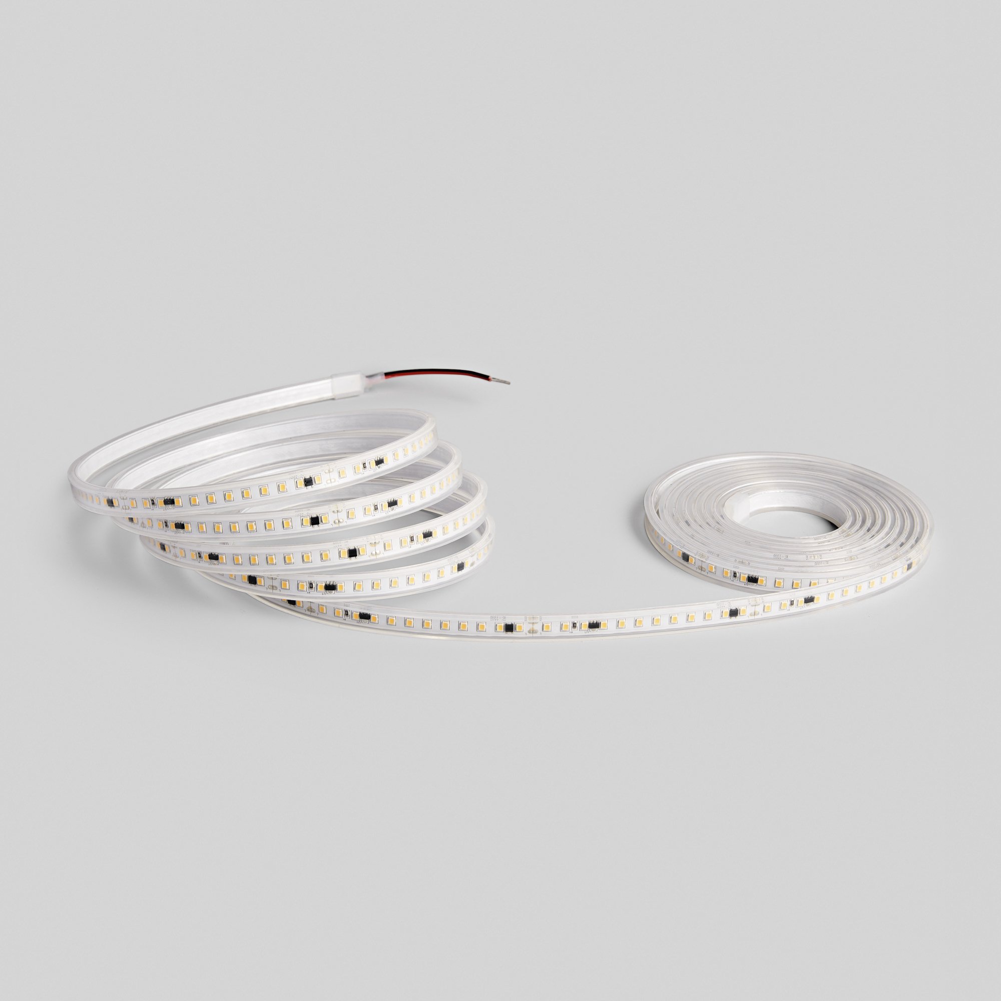 FAN STRIP220V-2835-15F LED pásek SMD 220 V 15 W/m 1800 lm/m 6500 K pf > 0.5 20 m - FANEUROPE