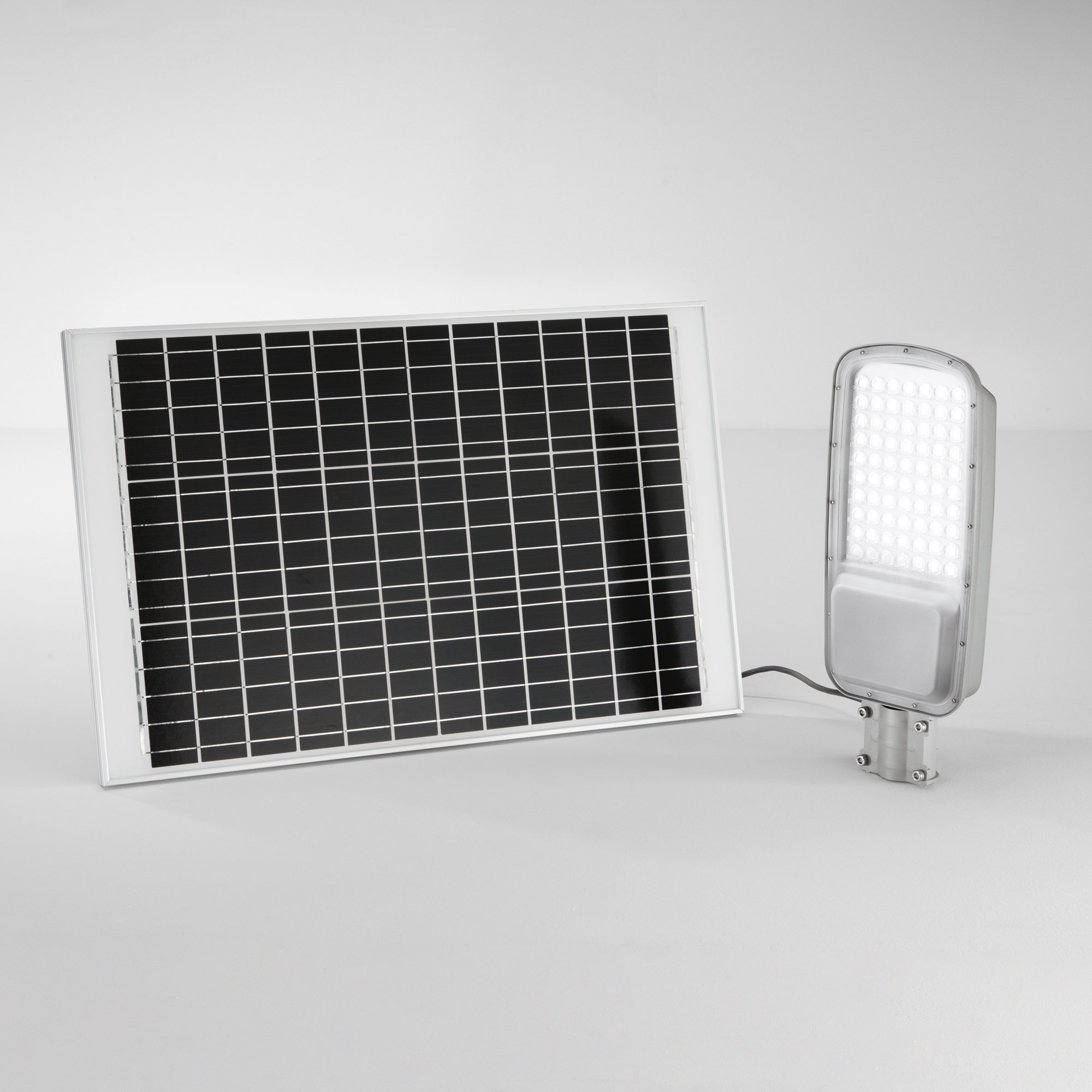 FAN LED-RADIUS-30C-SOLAR Solární veřejné osvětlení RADIUS 30 W solární 4200 lm 3000 K - FANEUROPE (obrázek 3)