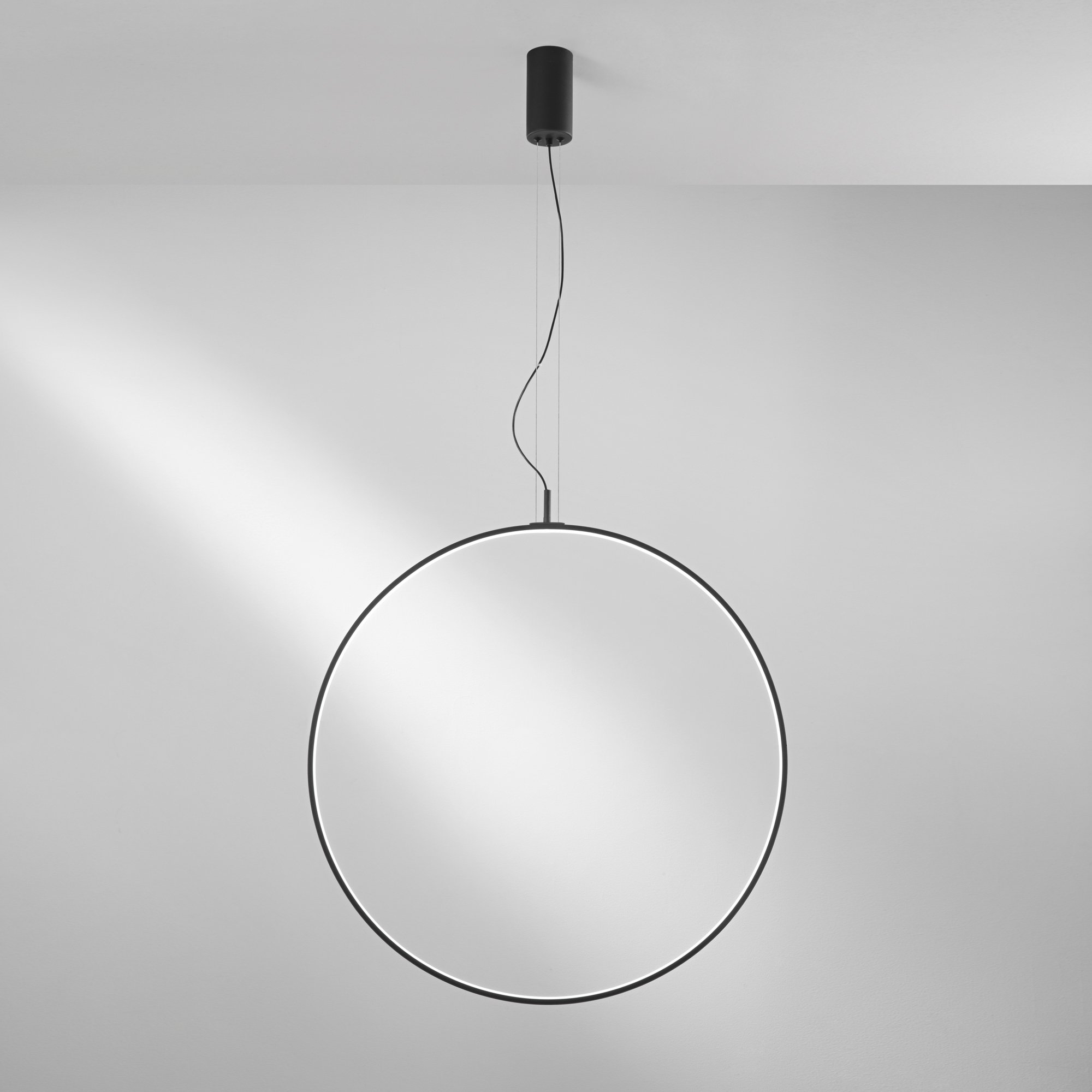 FAN LED-TOORX-S80-NER Závěsné svítidlo LED TOORX černá 40 W 4720 lm CCT 80 x 230 cm - FANEUROPE (obrázek 5)