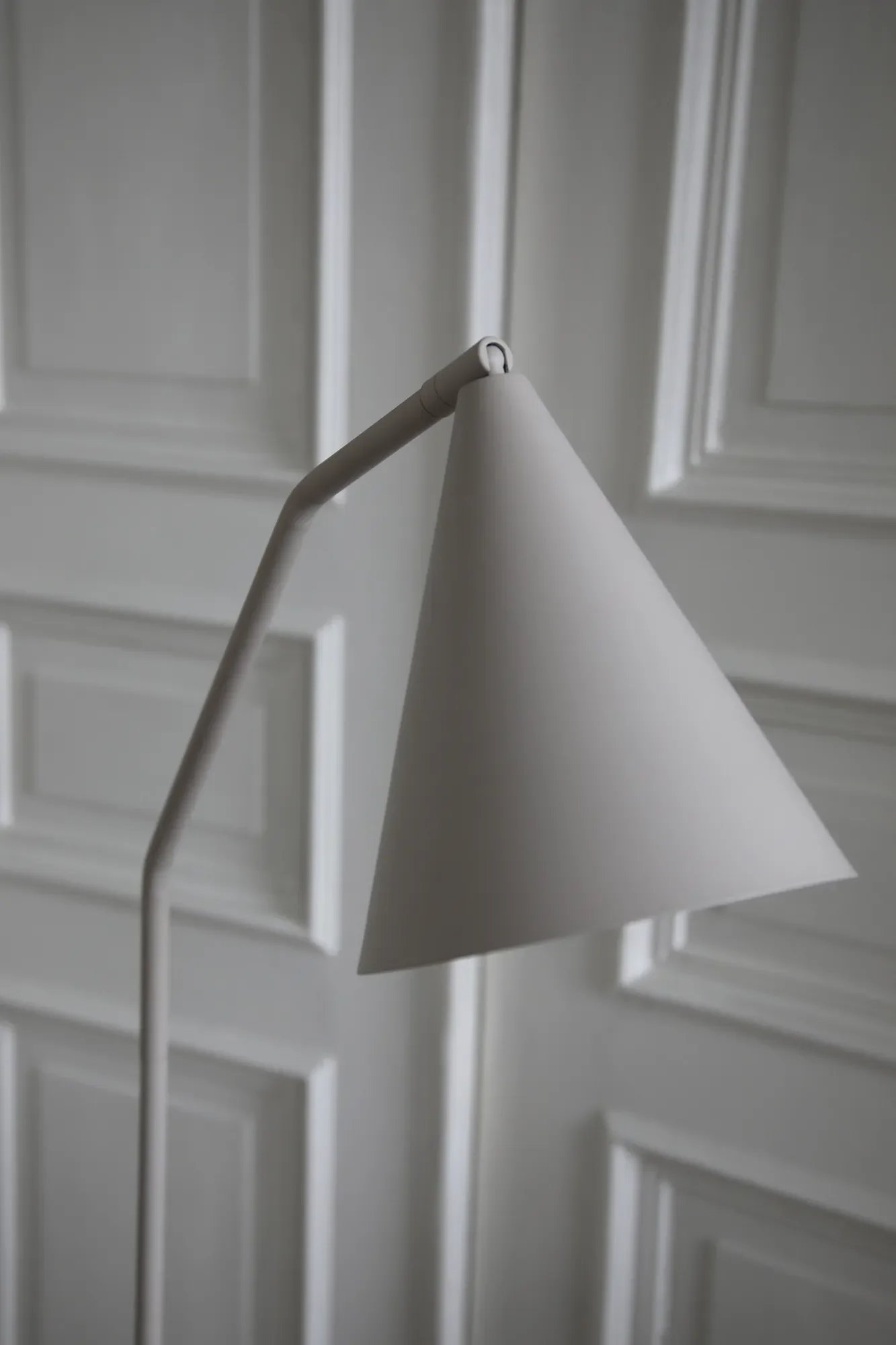MAR 108890 Funil LED stojací lampa béžová 3 krokové stmívání - Markslöjd (obrázek 3)