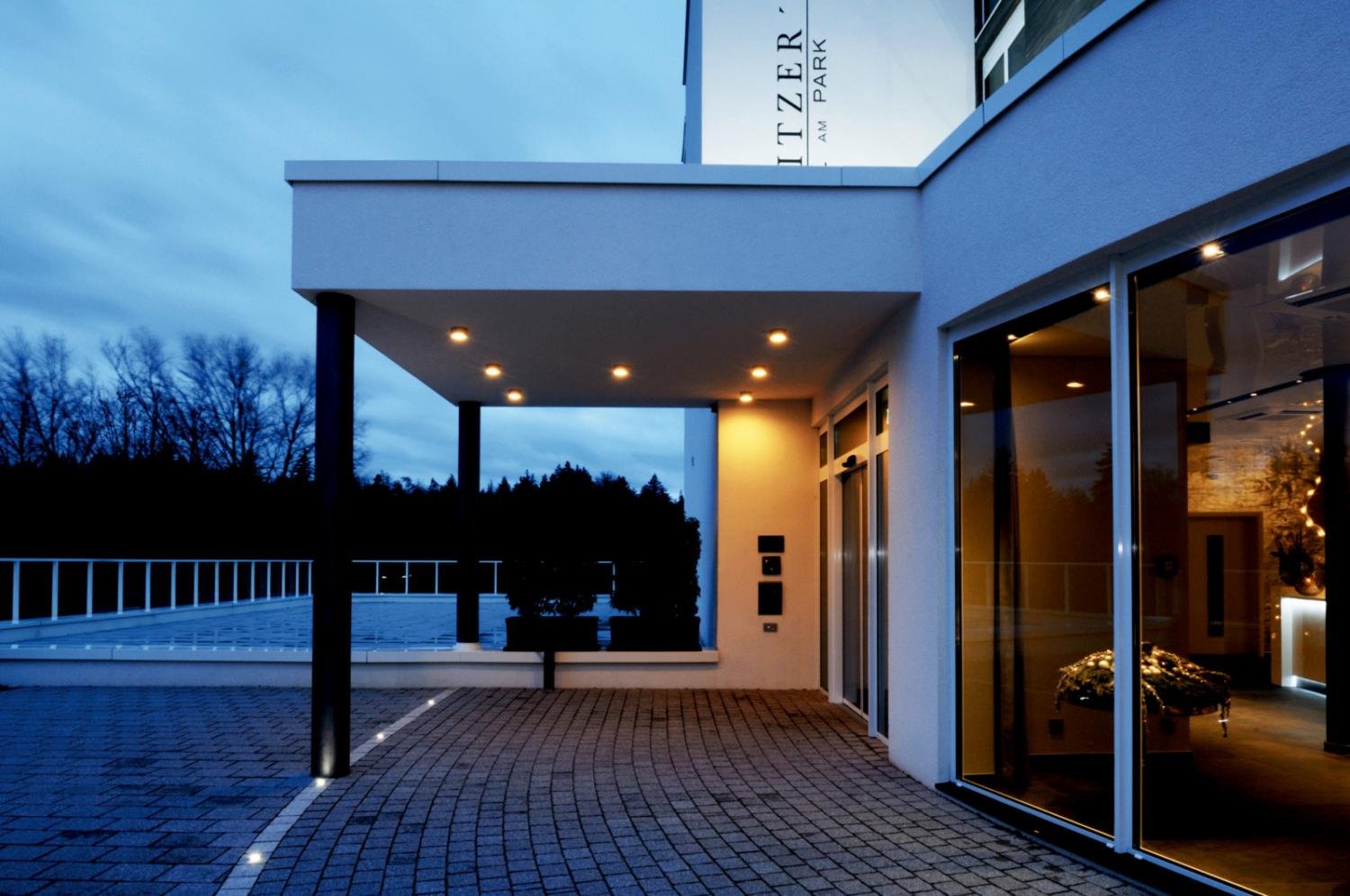 Obrázek produktu Stropní přisazené svítidlo Mob Round I antracit 9W GX53,IP54 pr. 100mm - LIGHT IMPRESSIONS 3 Obrázek produktu Stropní přisazené svítidlo Mob Round I antracit 9W GX53,IP54 pr. 100mm - LIGHT IMPRESSIONS 3