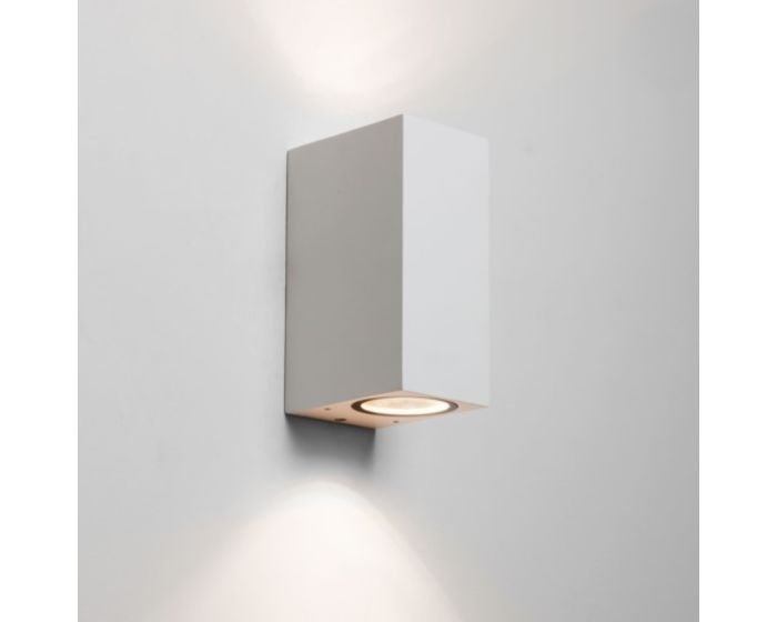 Levně AST 1310006 Nástěnné svítidlo Chios 150 bílá 2x6W LED GU10 IP44 (starý kód: AST 7565) - ASTRO Lighting