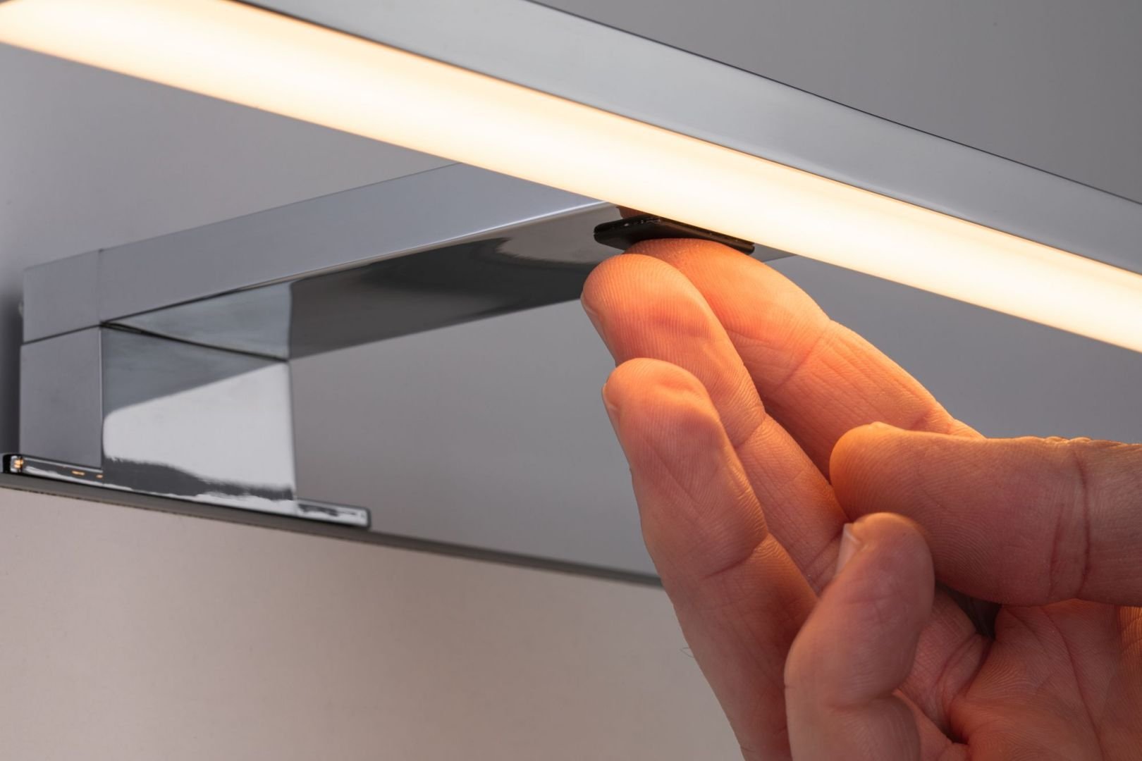 P 78950 HomeSpa LED svítidlo k zrcadlu Selo IP44 chrom 3,7W WhiteSwitch 2.700K - PAULMANN (obrázek 6)