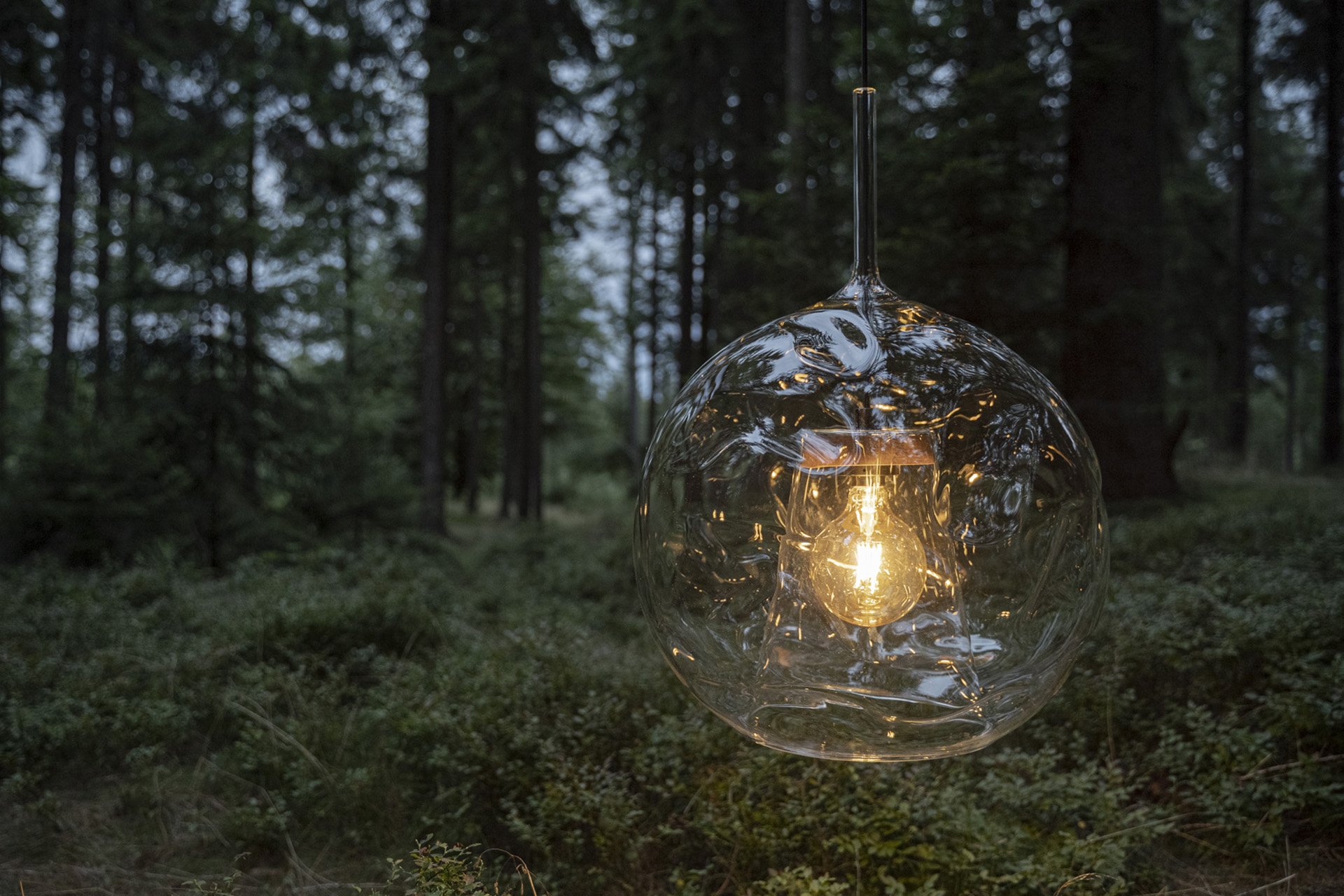Levně YD EL-SPAN-E27/CCT Závěsné svítidlo Element Easy Space Sphere Natural | tmavý dub, černá patice, foukané sklo čiré - YOURDESIGN