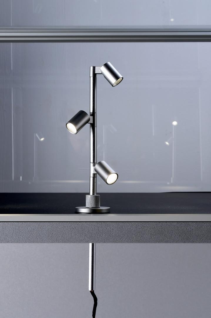 Obrázek produktu Deko-Light svítidlo do vitrín Herculis Triple 9V DC 3W 4000K 290lm 250 stříbrná - LIGHT IMPRESSIONS 2 Obrázek produktu Deko-Light svítidlo do vitrín Herculis Triple 9V DC 3W 4000K 290lm 250 stříbrná - LIGHT IMPRESSIONS 2