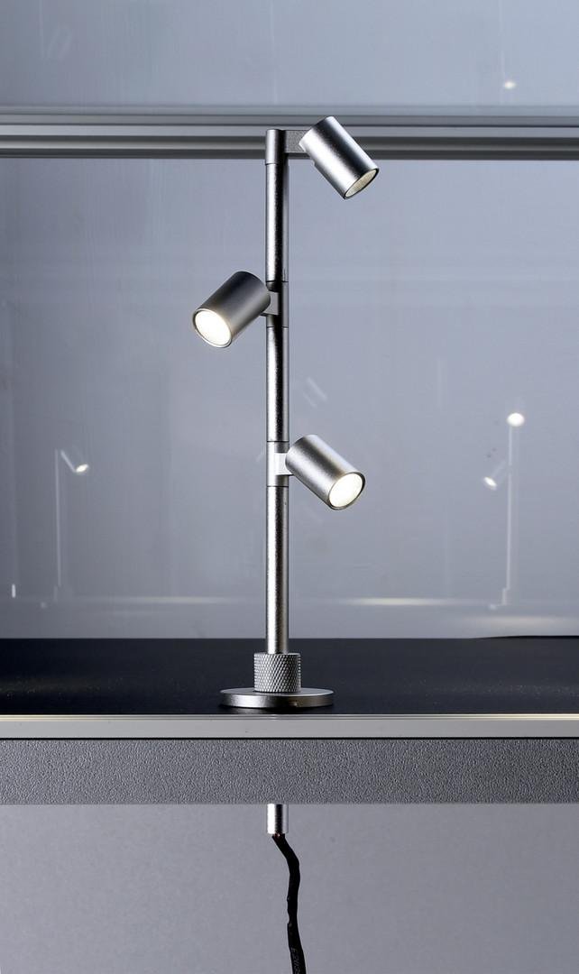Obrázek produktu Deko-Light svítidlo do vitrín Herculis Triple 9V DC 3W 4000K 290lm 250 stříbrná - LIGHT IMPRESSIONS 3 Obrázek produktu Deko-Light svítidlo do vitrín Herculis Triple 9V DC 3W 4000K 290lm 250 stříbrná - LIGHT IMPRESSIONS 3