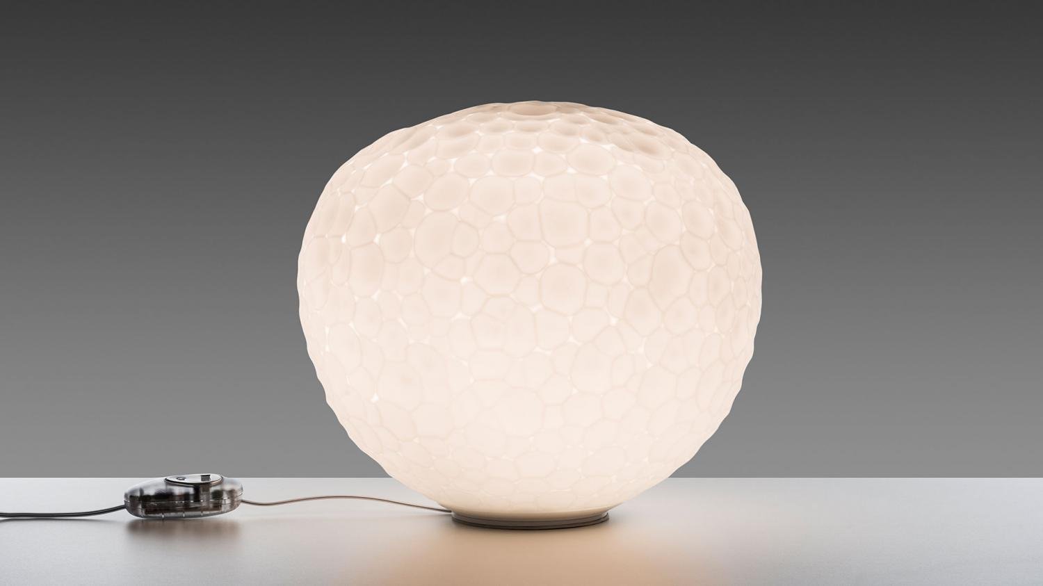 AR 1709110A Meteorite 15 stolní lampa se stojnou (E14) - ARTEMIDE (obrázek 2)
