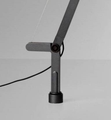 Levně AR 1743050A Demetra stolní lampa držák do stolu černá Demetra Table - ARTEMIDE