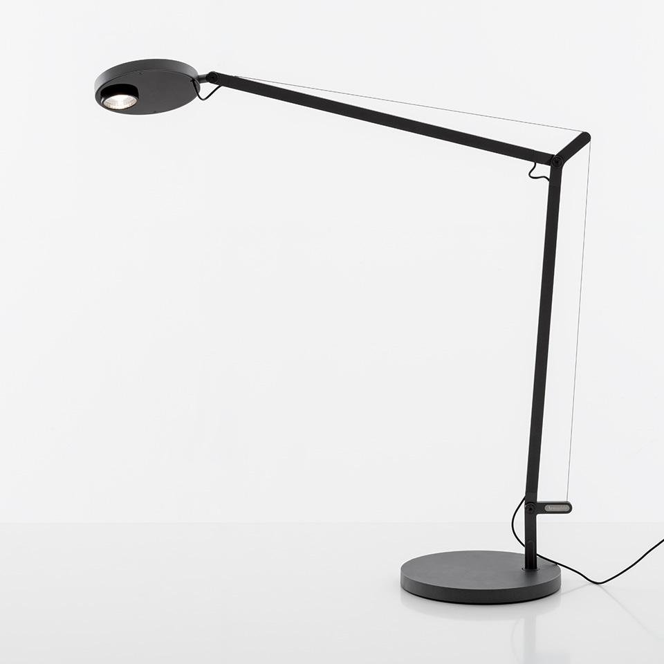 Levně AR 1740010A Demetra Professional stolní lampa - detektor pohybu - 3000K - tělo lampy - antracit - ARTEMIDE