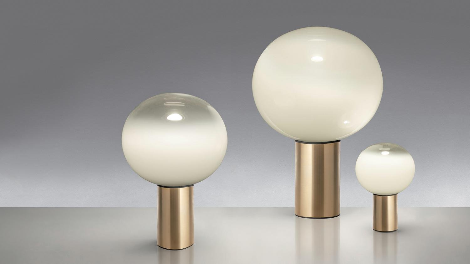 AR 1800140A Laguna 16 stolní lampa - matná mosaz - ARTEMIDE (obrázek 3)