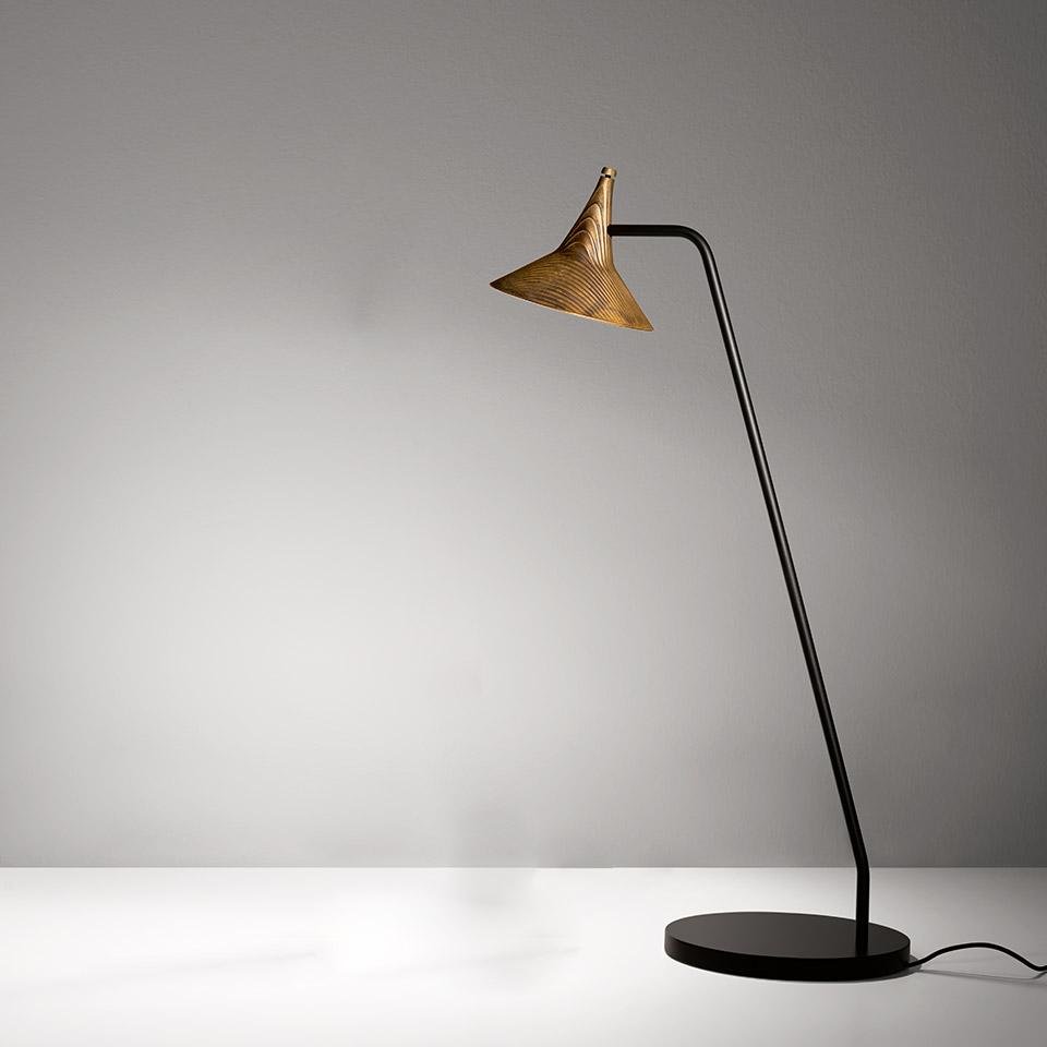 Levně AR 1946010A Unterlinden stolní lampa - LED 3000K mosaz - ARTEMIDE
